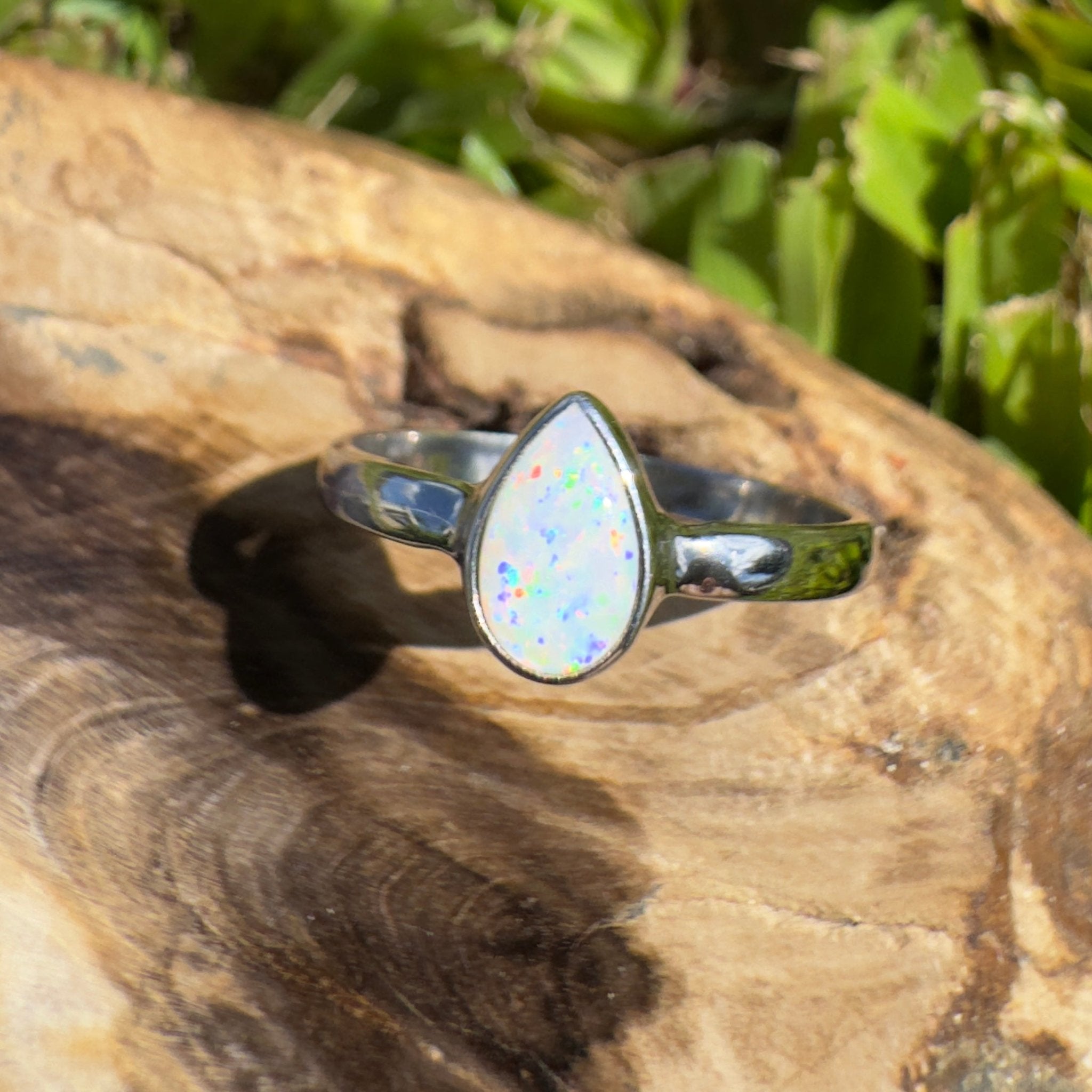 Cape Byron Kaleidoscope – 0.9ct Solid Lightning Ridge Opal 925 Sterling Silver Ring