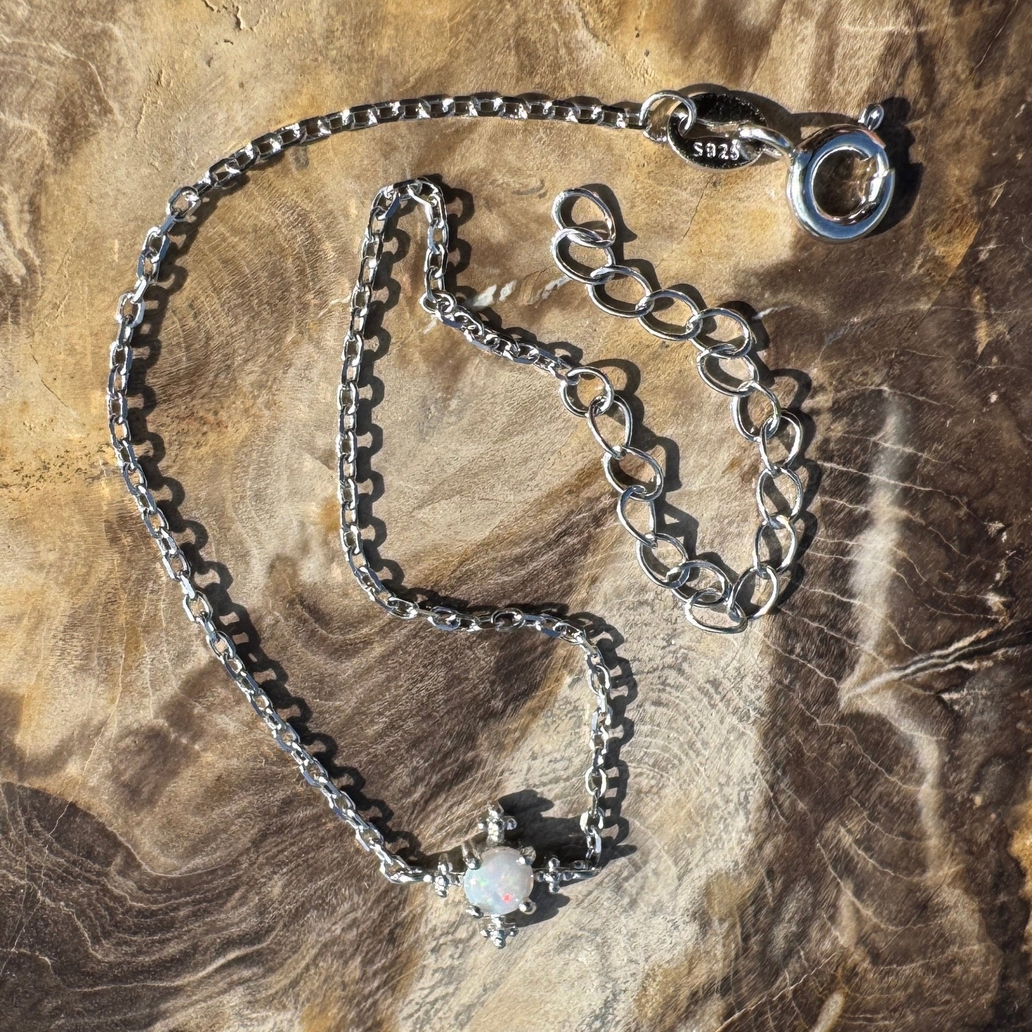 Cape Le Grand Flow - 0.2ct Coober Pedy Opal 925 Silver Bracelet