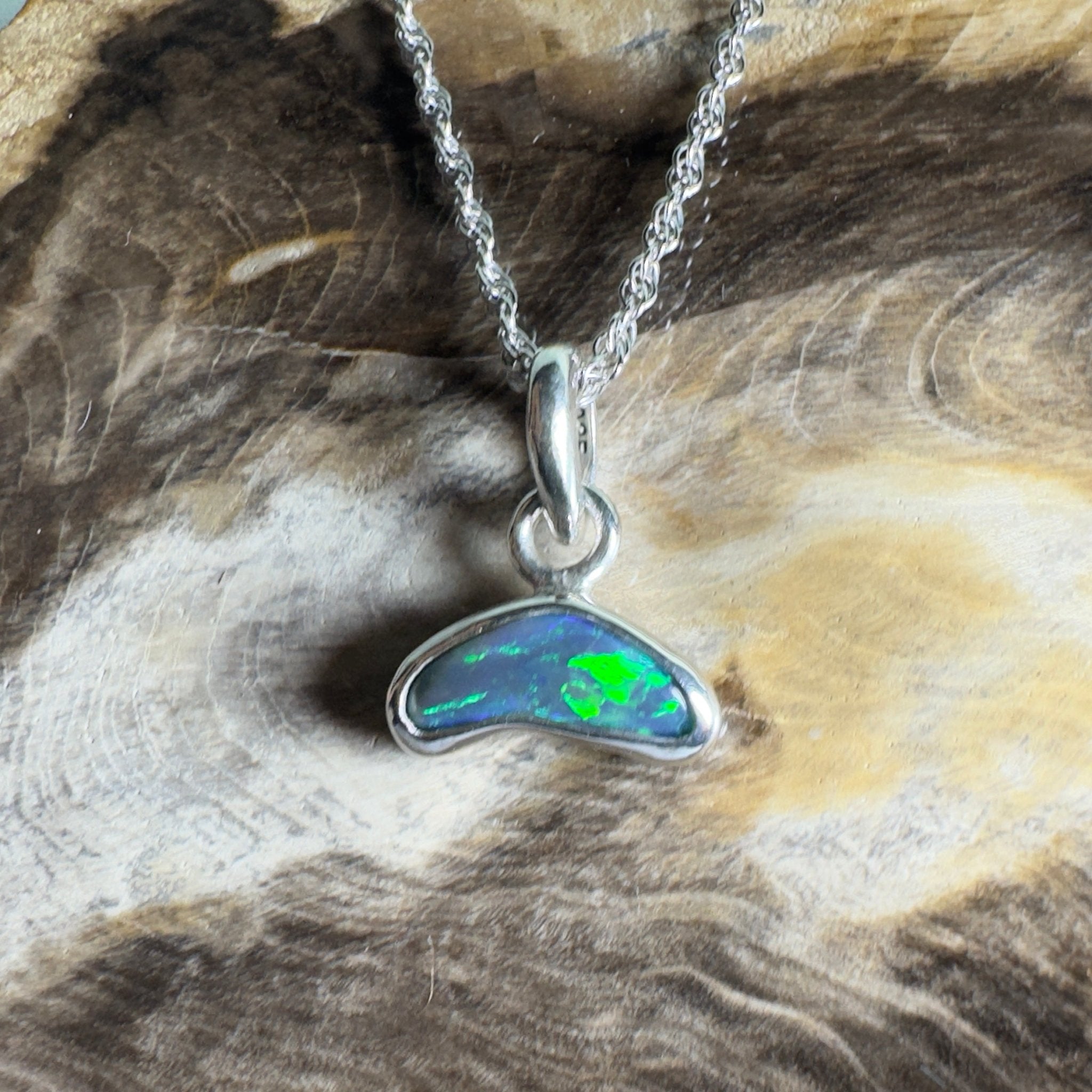 Cobourg Passage ~ 0.85ct Lightning Ridge Black Opal 925 Silver Pendant