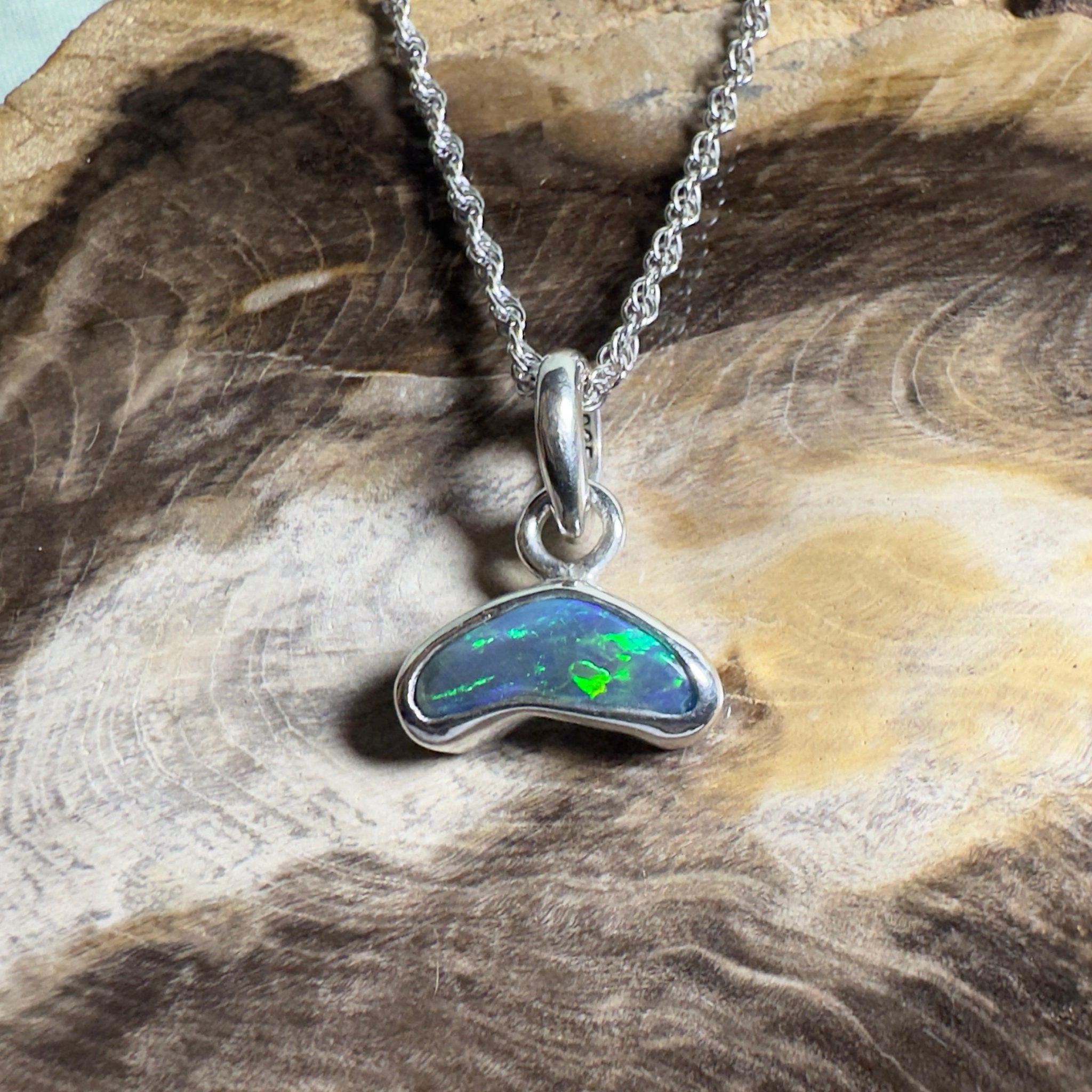 Cobourg Passage ~ 0.85ct Lightning Ridge Black Opal 925 Silver Pendant