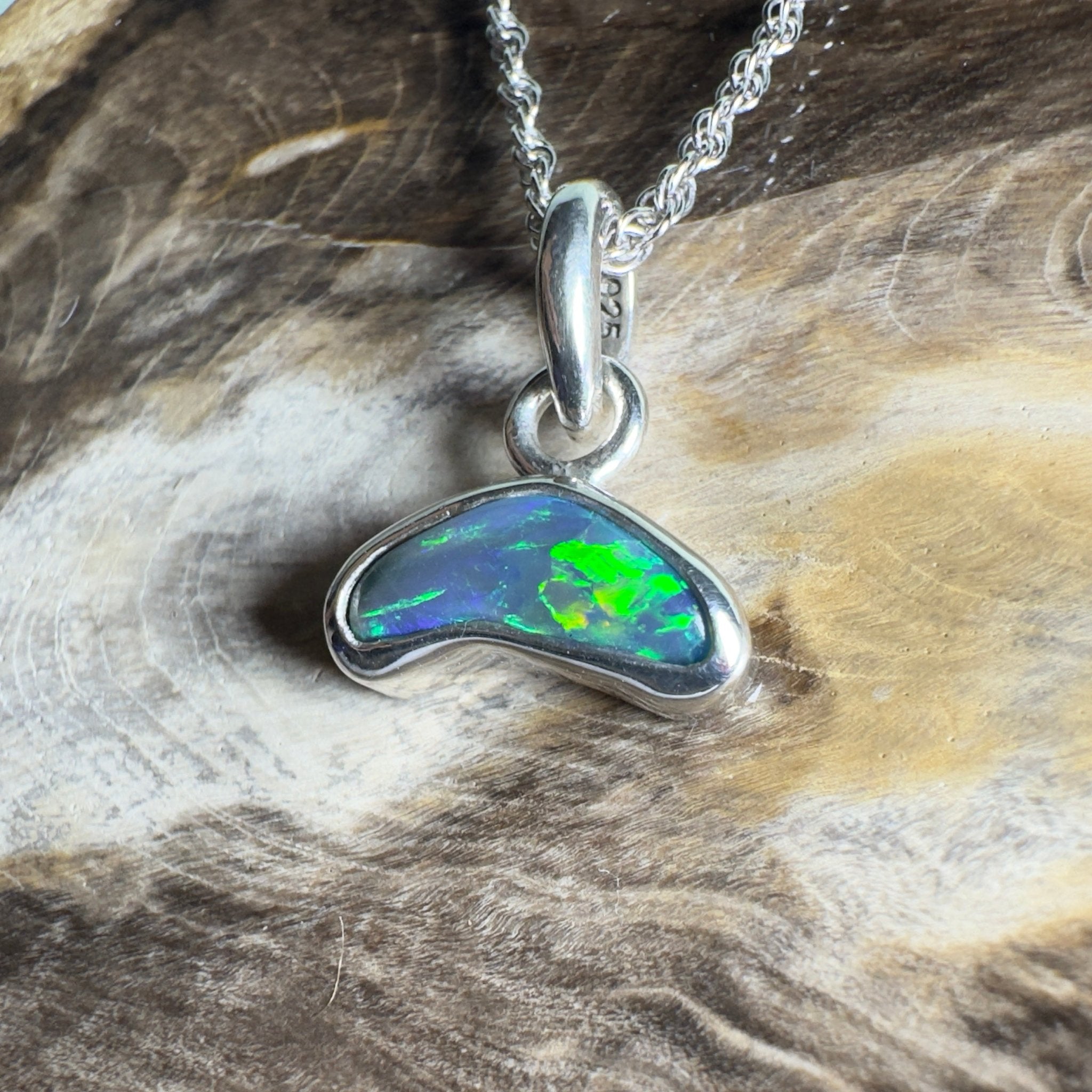 Cobourg Passage ~ 0.85ct Lightning Ridge Black Opal 925 Silver Pendant