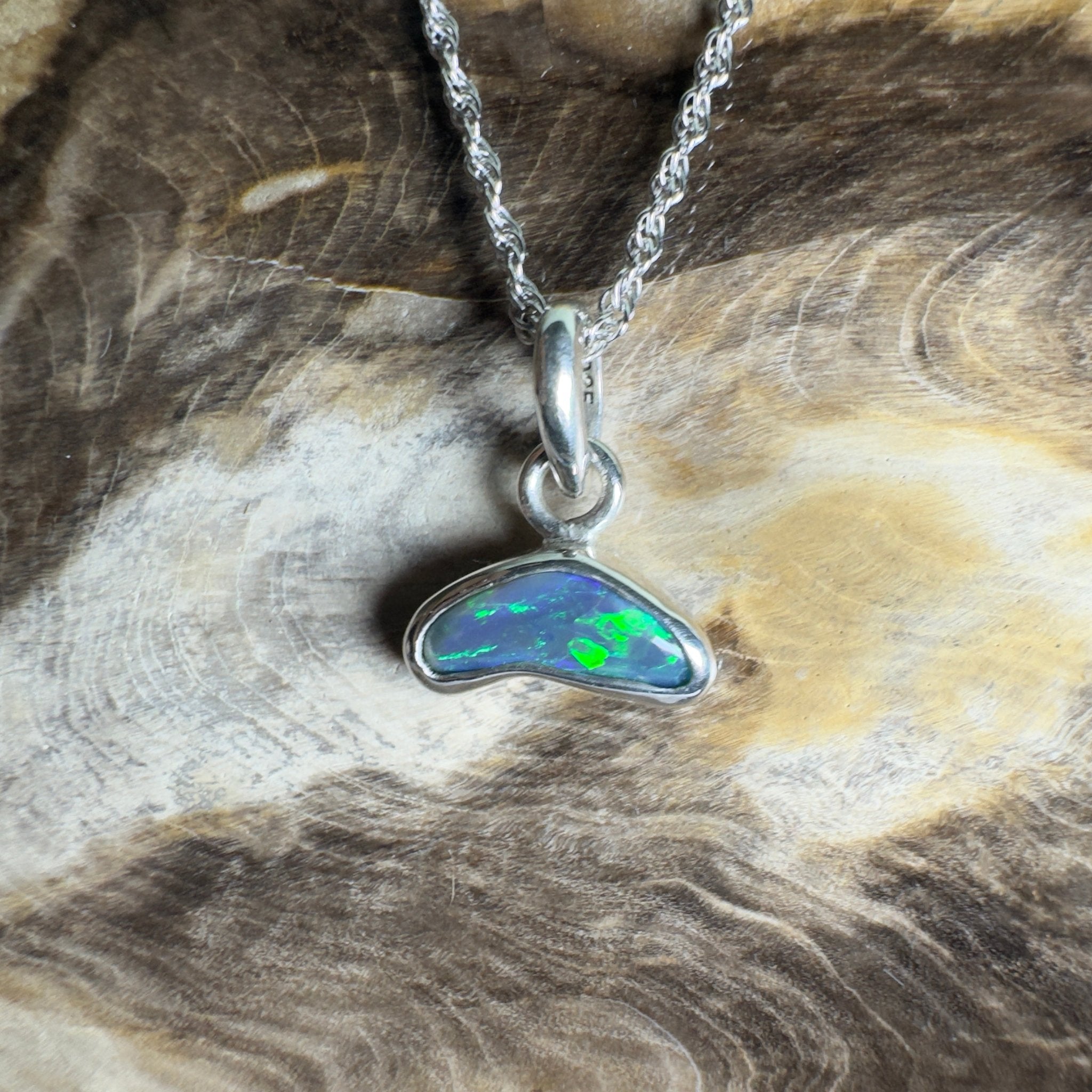 Cobourg Passage ~ 0.85ct Lightning Ridge Black Opal 925 Silver Pendant