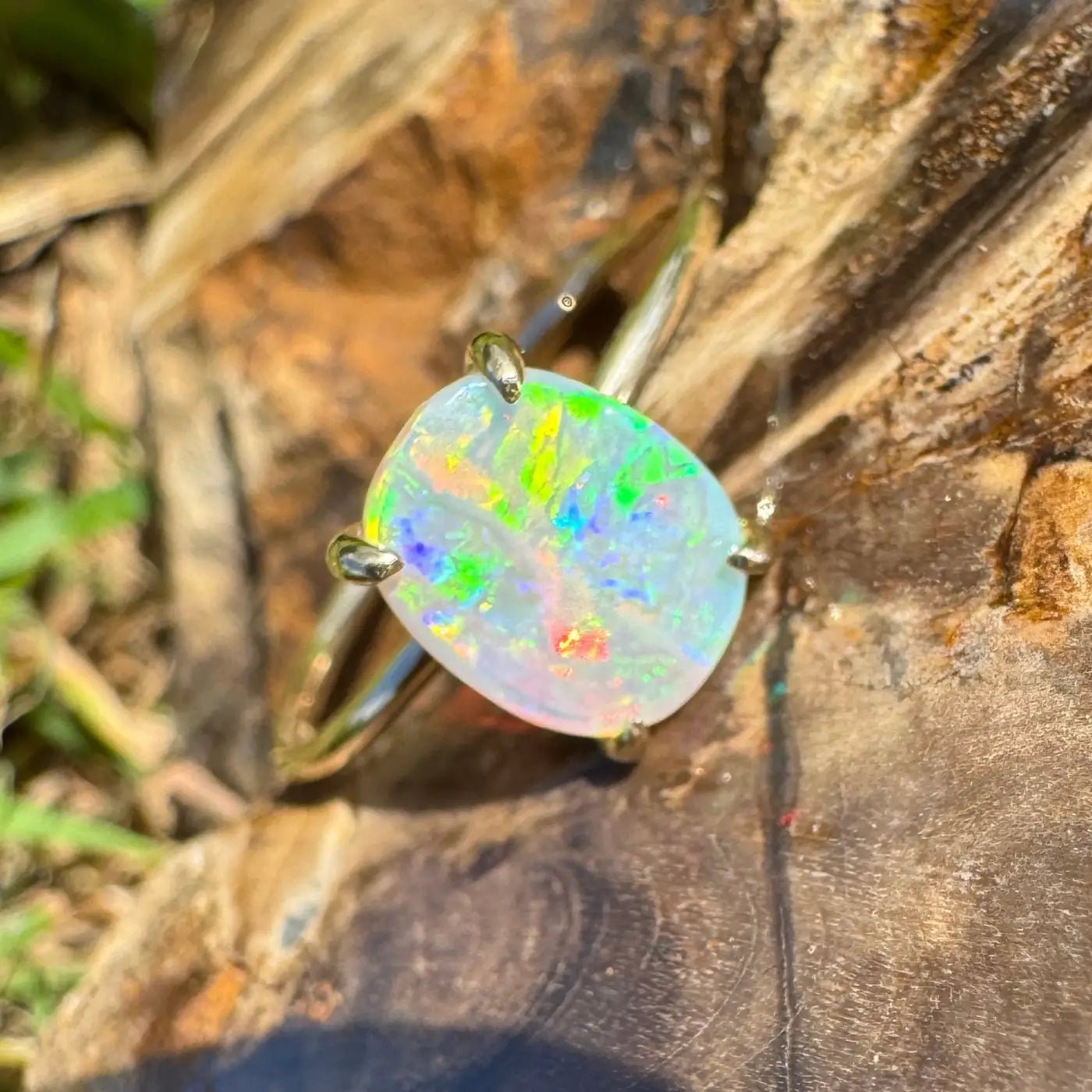 ‘Colours of Australia' ~ Handcrafted 1ct Solid Lightning Ridge Opal 9ct Yellow Gold Ring