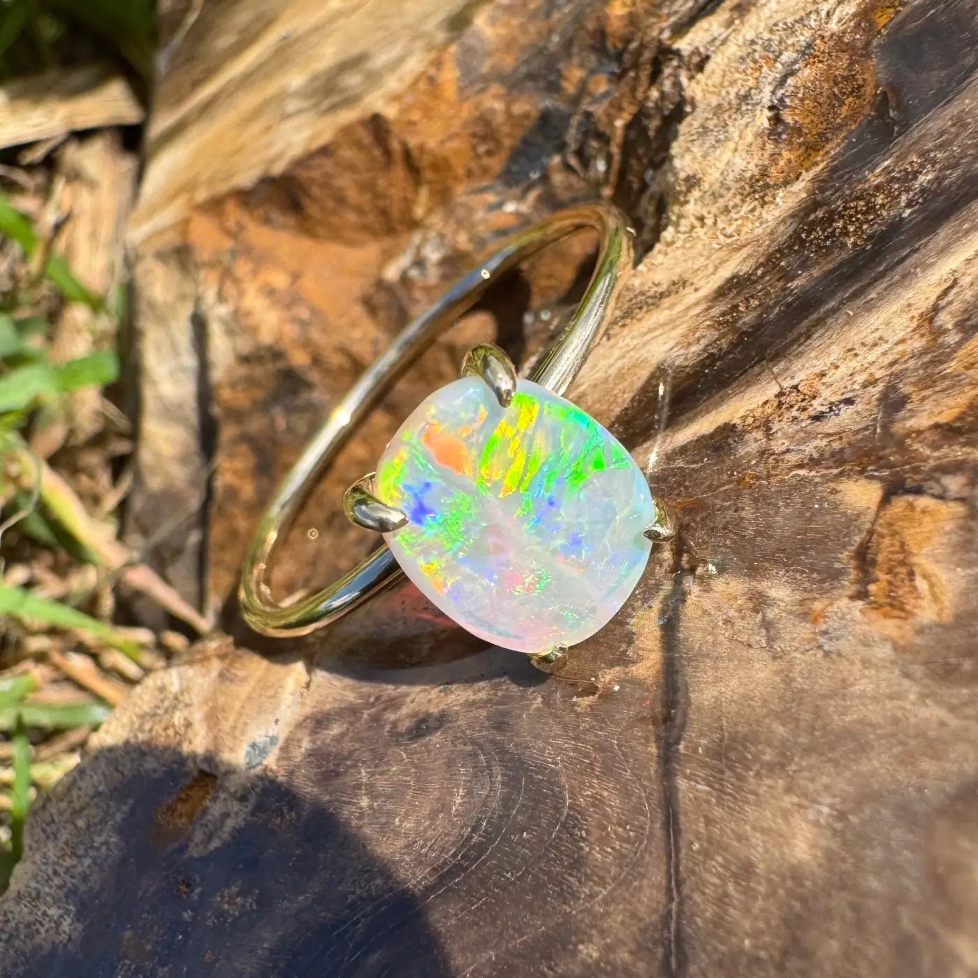 ‘Colours of Australia' ~ Handcrafted 1ct Solid Lightning Ridge Opal 9ct Yellow Gold Ring