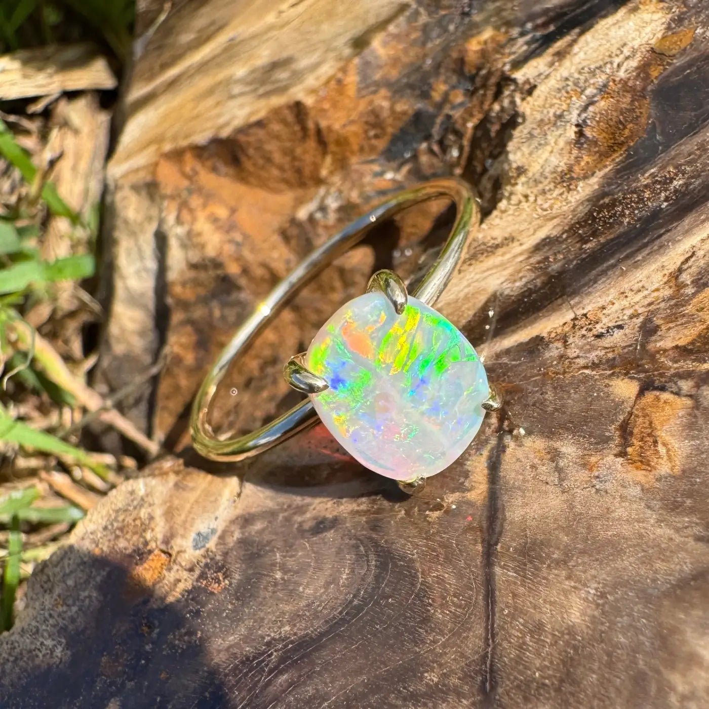 ‘Colours of Australia' ~ Handcrafted 1ct Solid Lightning Ridge Opal 9ct Yellow Gold Ring