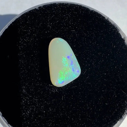 Coober Pedy Crystal Opal 1.4carat Solid Hand - Cut
