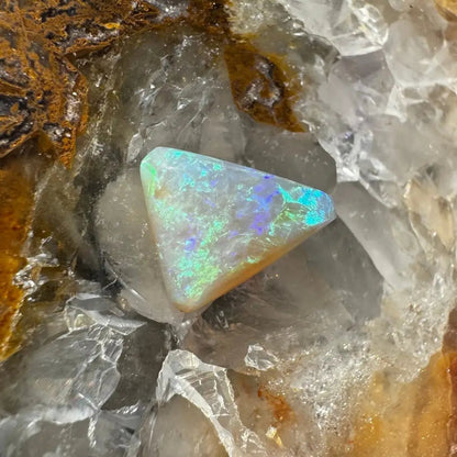 Coober Pedy Crystal Opal 3.7carat Solid Hand - Cut