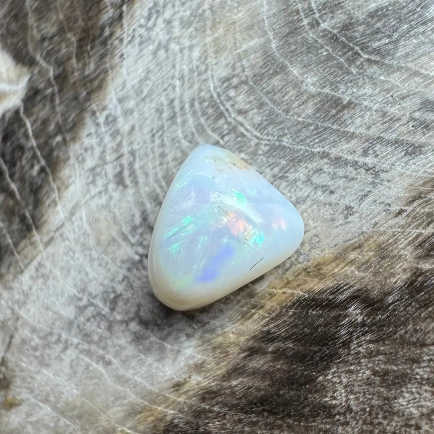 Coober Pedy Opal 0.8carat Solid Hand - Cut