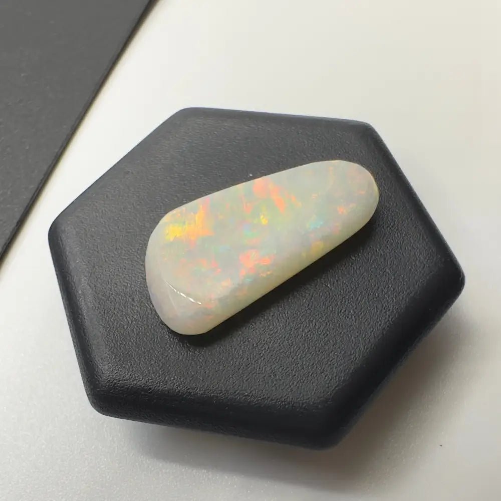Coober Pedy Opal 2.1carat Solid Hand - Cut