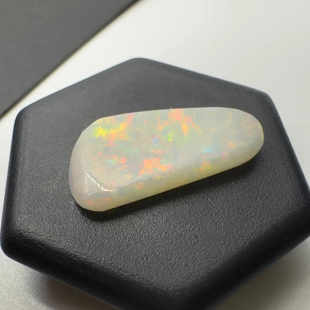 Coober Pedy Opal 2.1carat Solid Hand - Cut