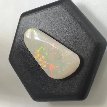 Coober Pedy Opal 2.1carat Solid Hand - Cut