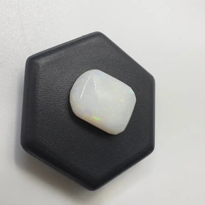Coober Pedy Opal 2.6carat Solid Hand - Cut