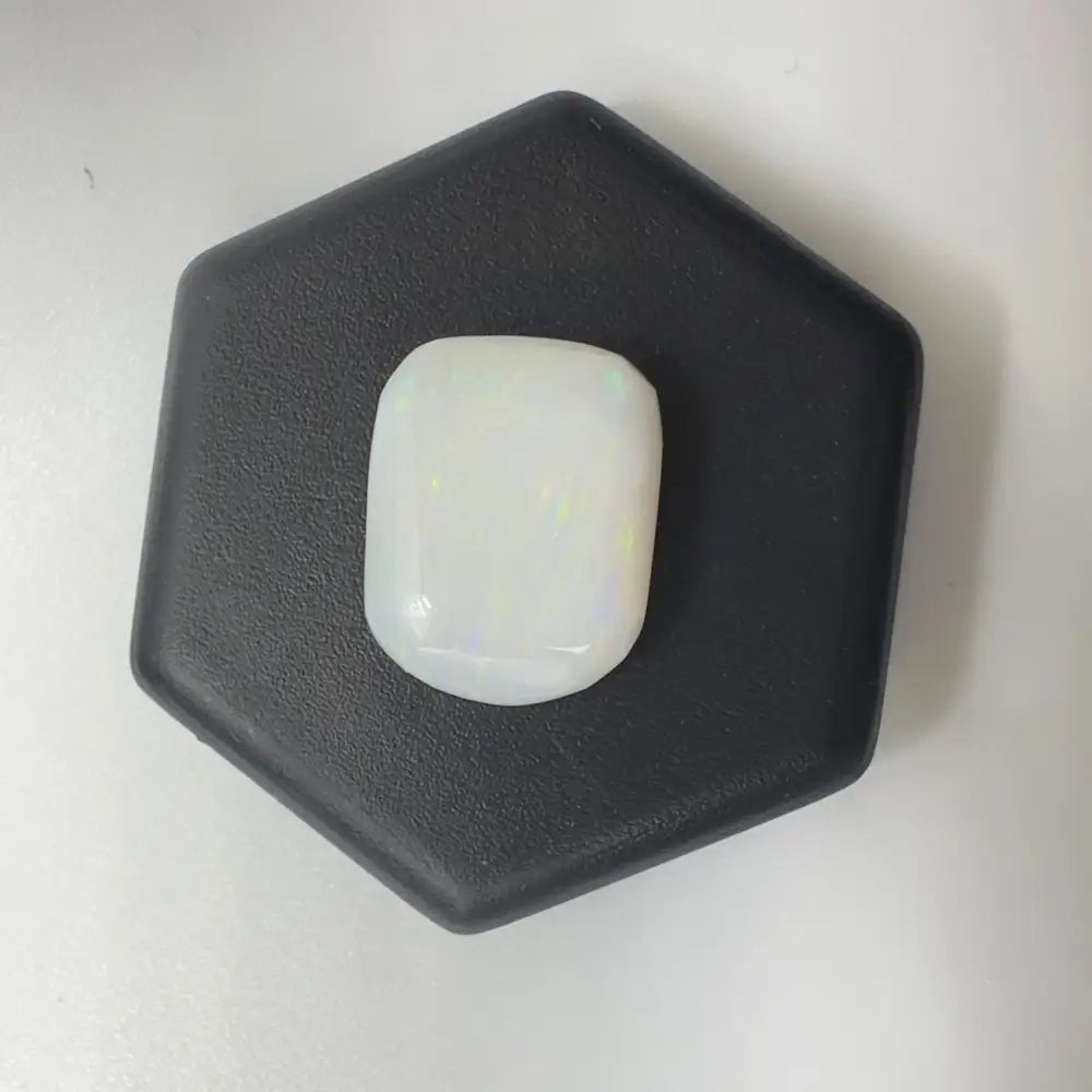 Coober Pedy Opal 2.6carat Solid Hand - Cut