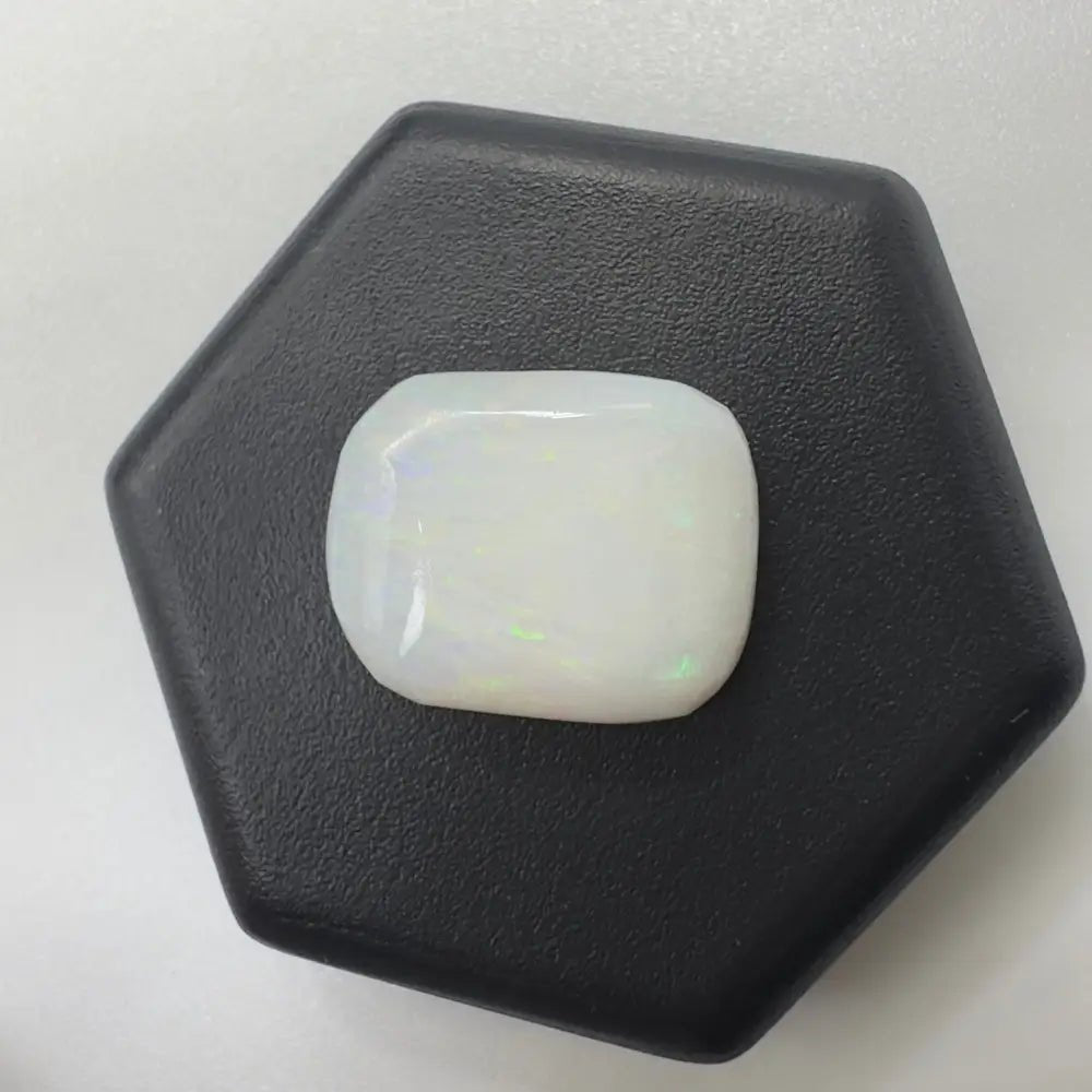 Coober Pedy Opal 2.6carat Solid Hand - Cut