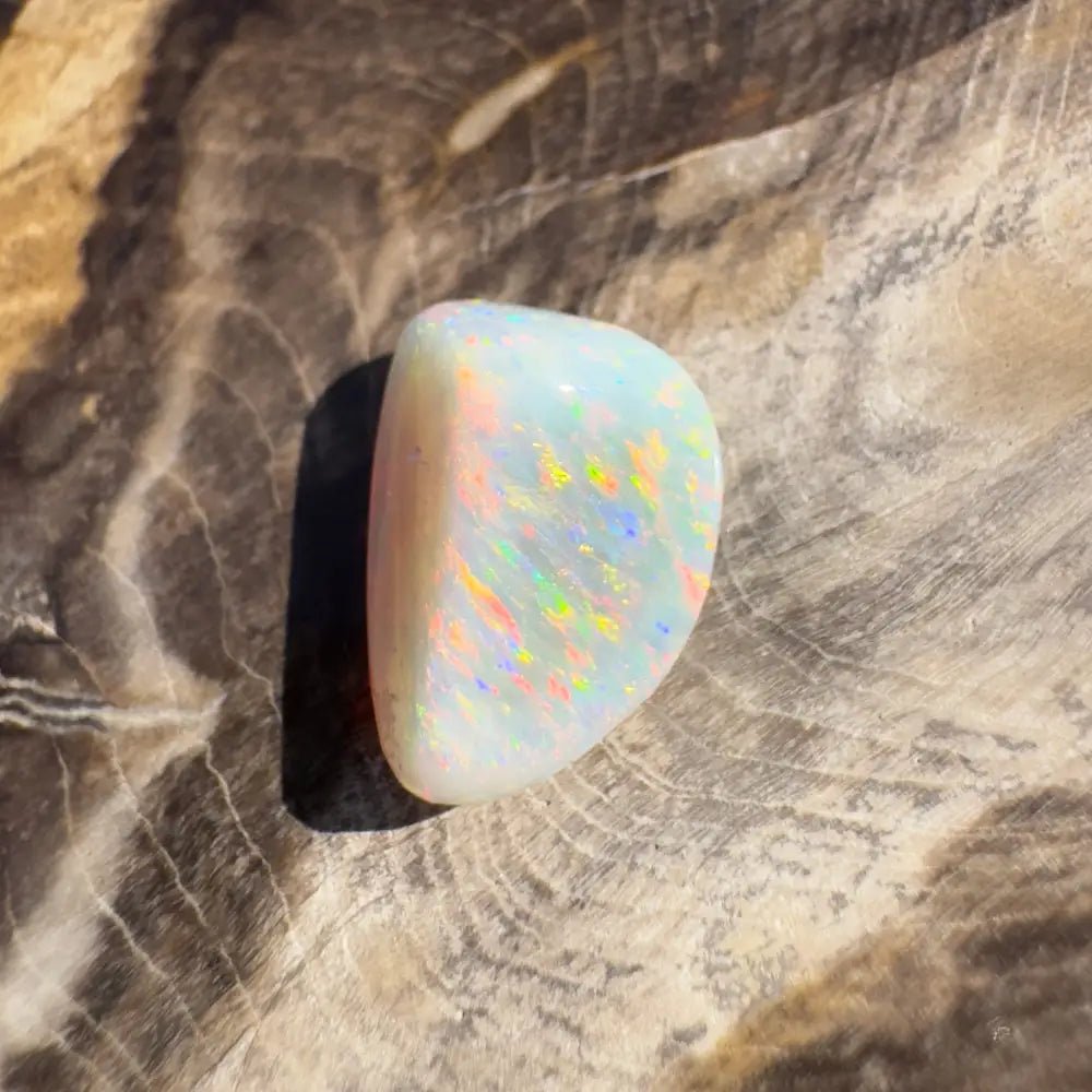 Coober Pedy Opal 4.1carat Solid Hand - Cut