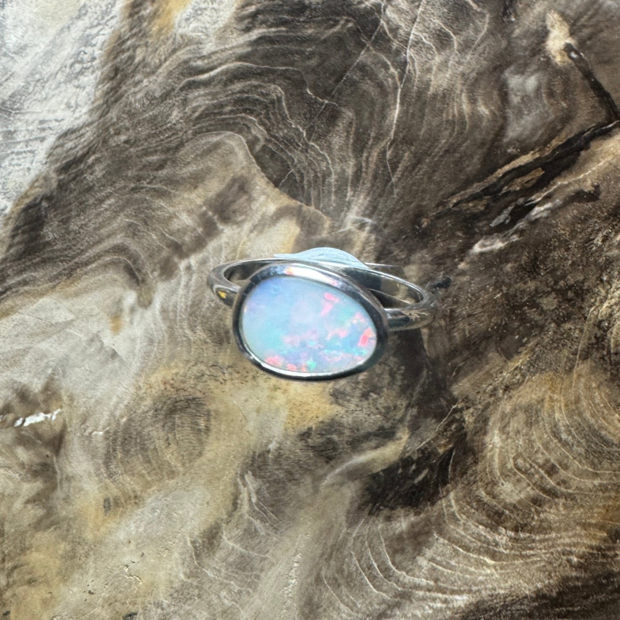 Coober Reds ~ 0.9ct Solid Coober Pedy Opal 925 Silver Ring