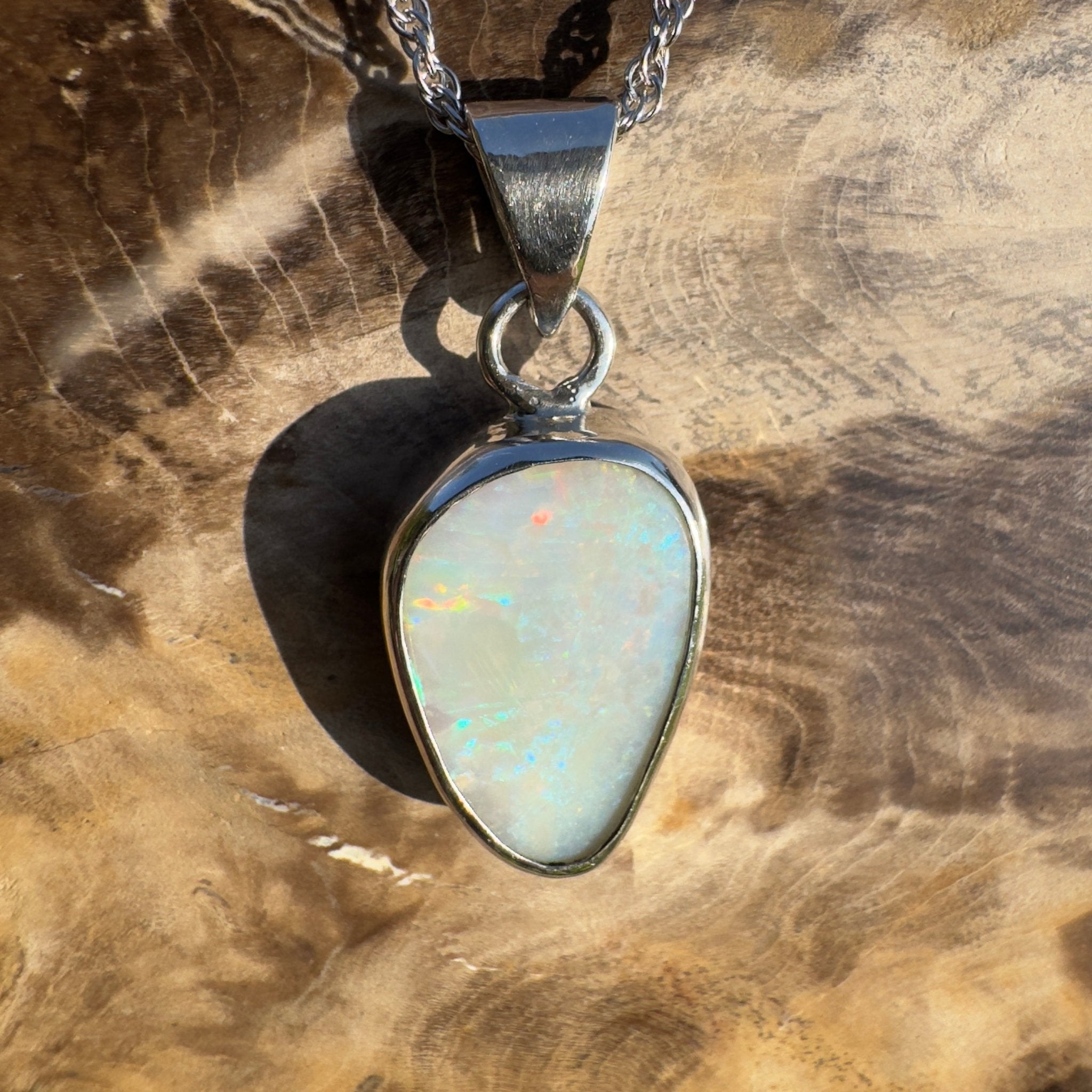 Coolum Breeze – 4.9ct Solid Lightning Ridge Opal 925 Sterling Silver Pendant Necklace