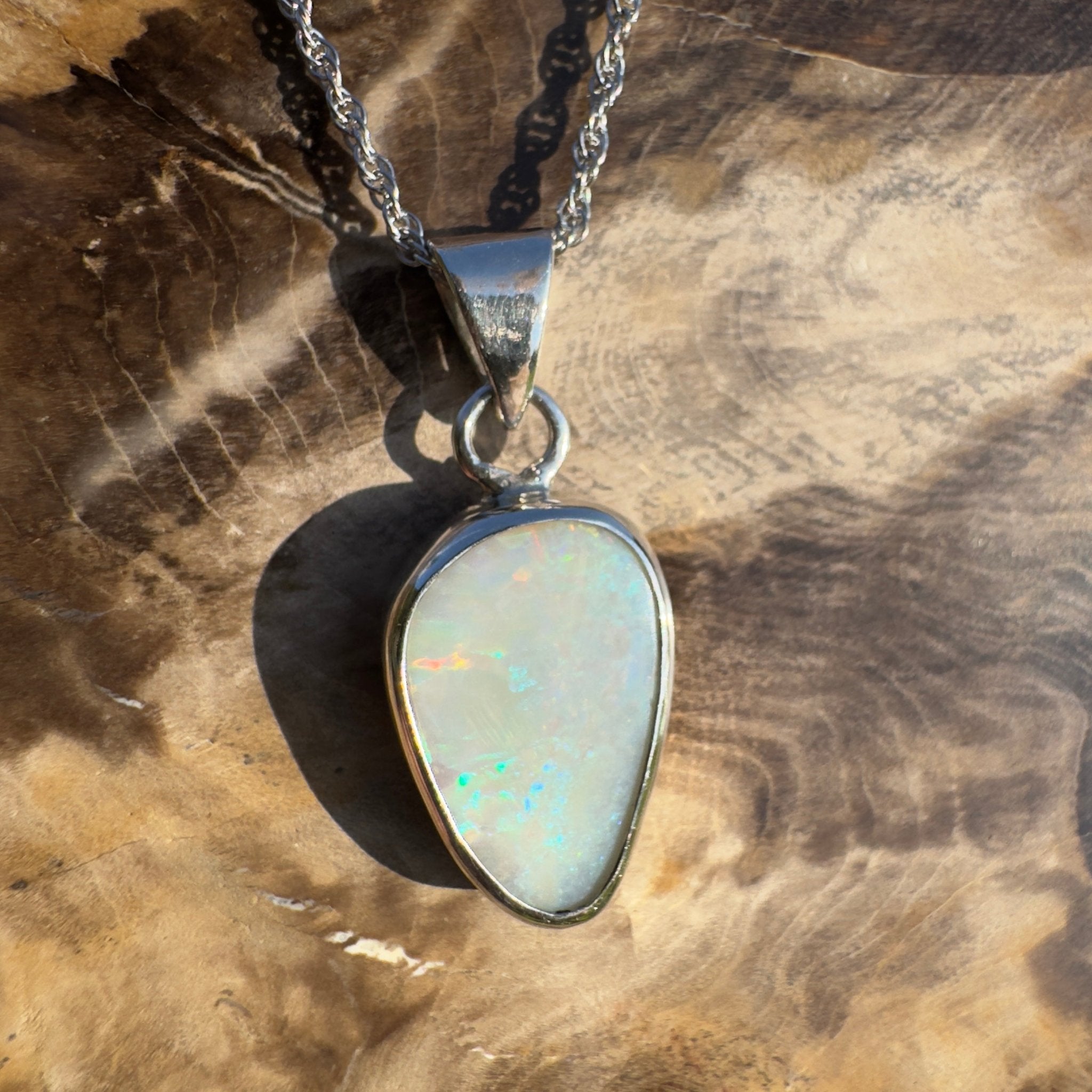 Coolum Breeze – 4.9ct Solid Lightning Ridge Opal 925 Sterling Silver Pendant Necklace