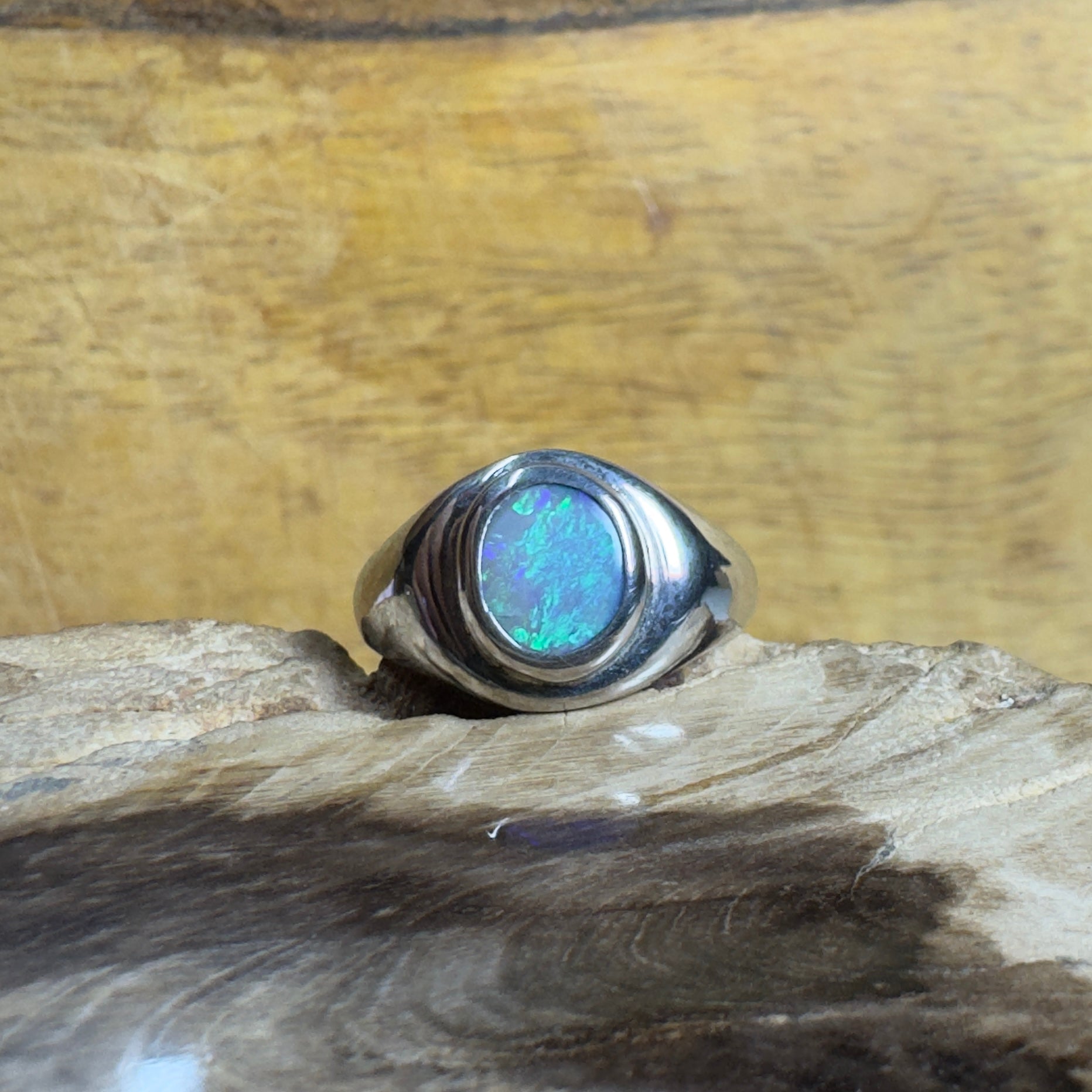 Coral Sea Current – 1.1ct Lightning Ridge Solid Opal 925 Sterling Silver Ring