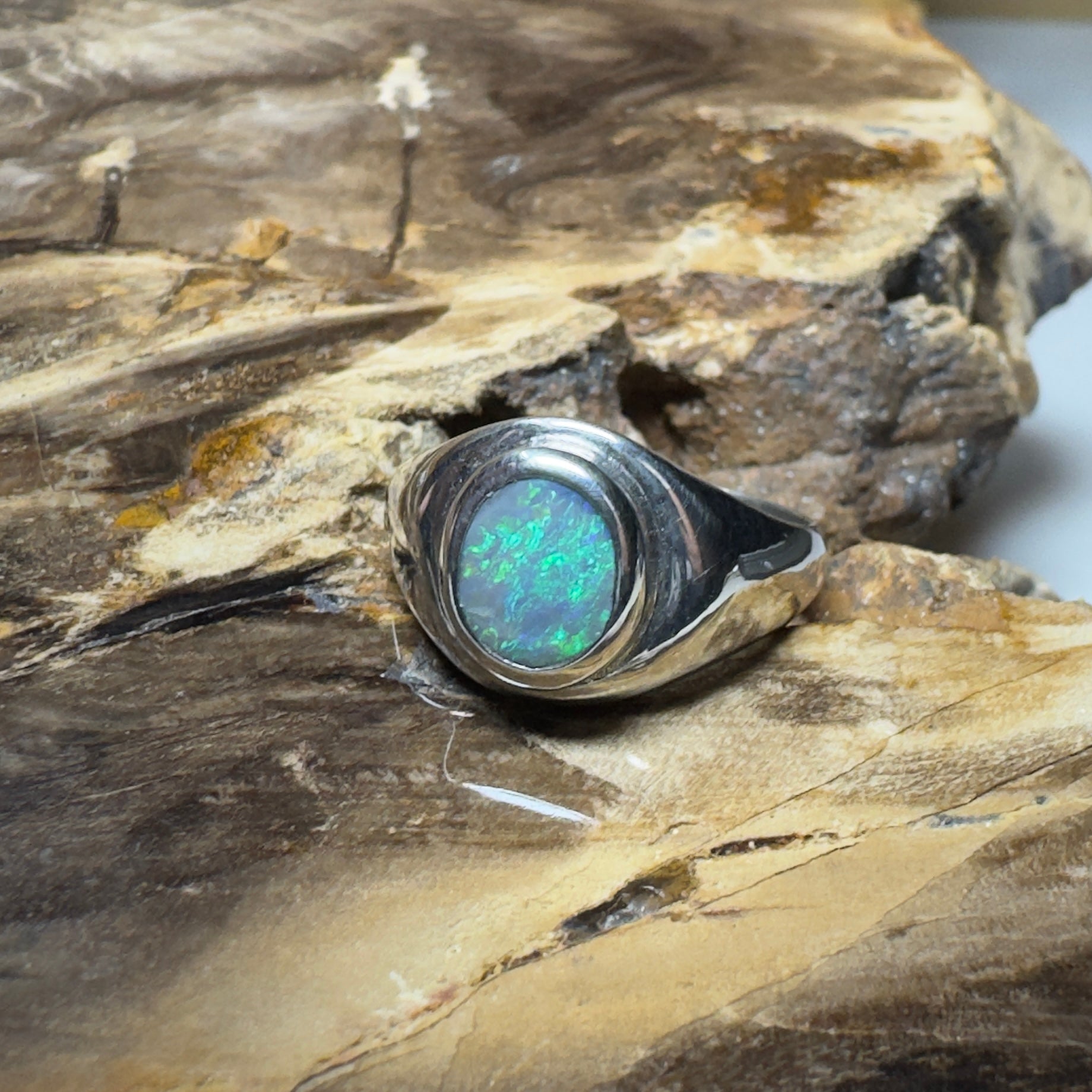 Coral Sea Current – 1.1ct Lightning Ridge Solid Opal 925 Sterling Silver Ring