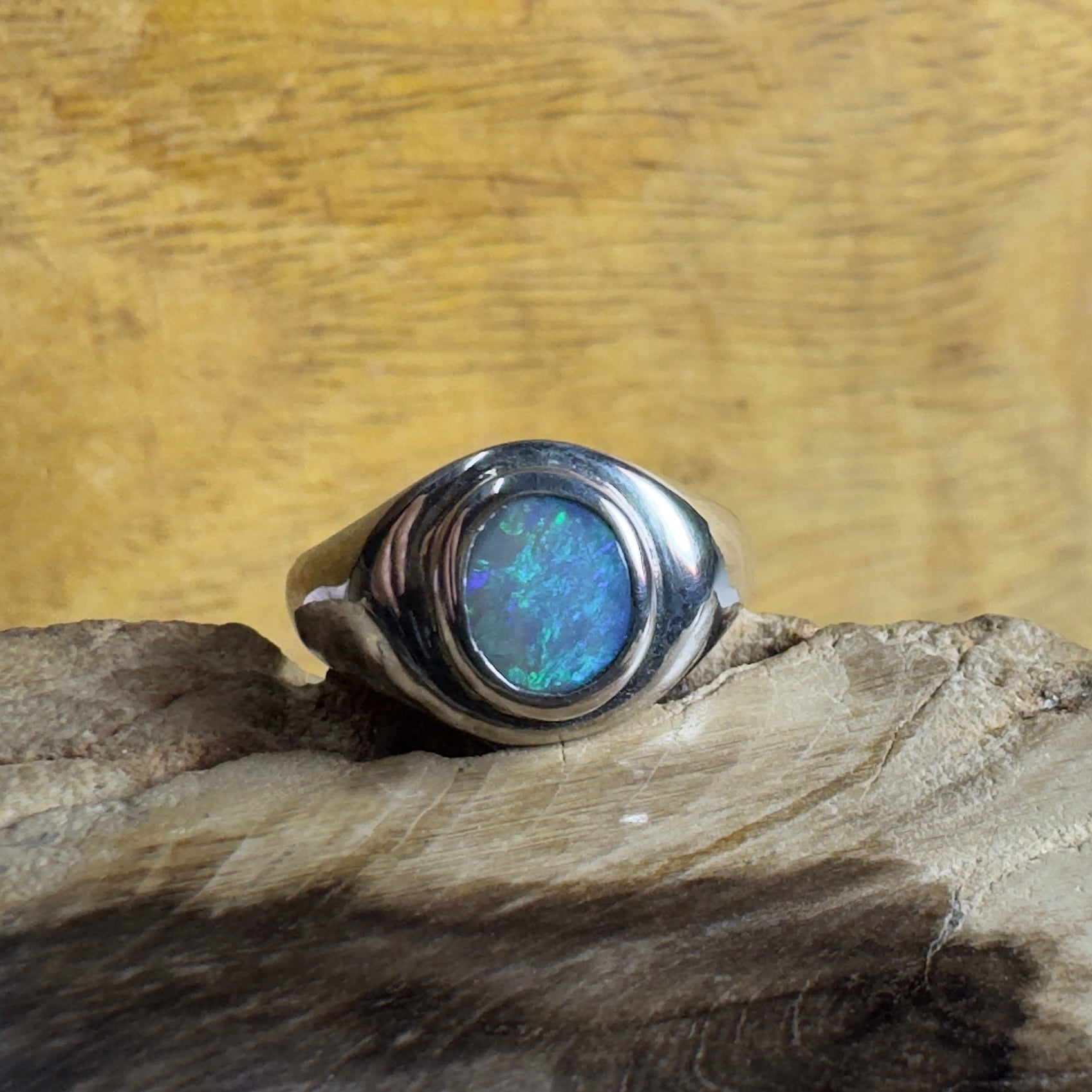 Coral Sea Current – 1.1ct Lightning Ridge Solid Opal 925 Sterling Silver Ring
