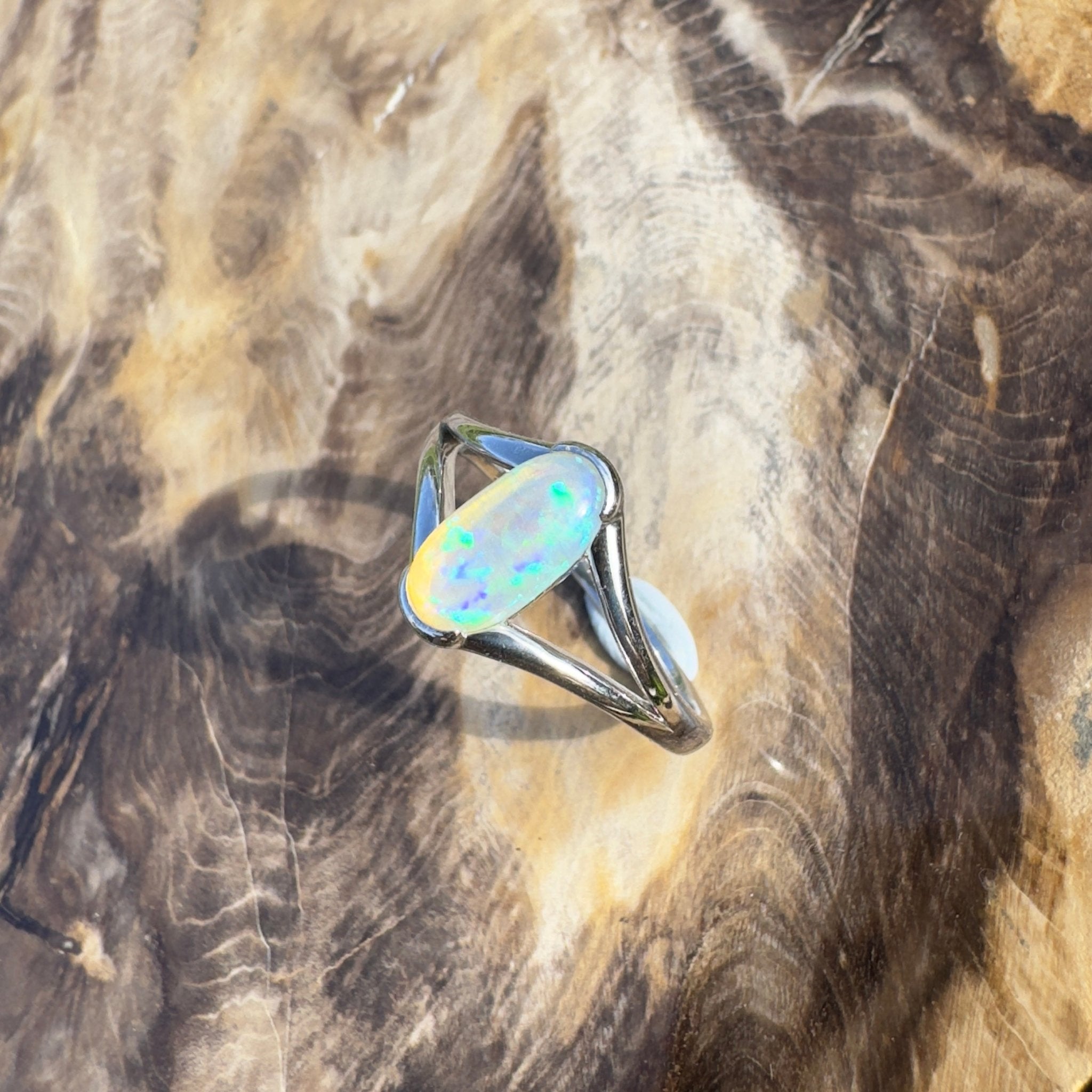 Coral Sea Dreaming ~ 0.8ct Solid Coober Pedy Crystal Opal 925 Sterling Silver Ring