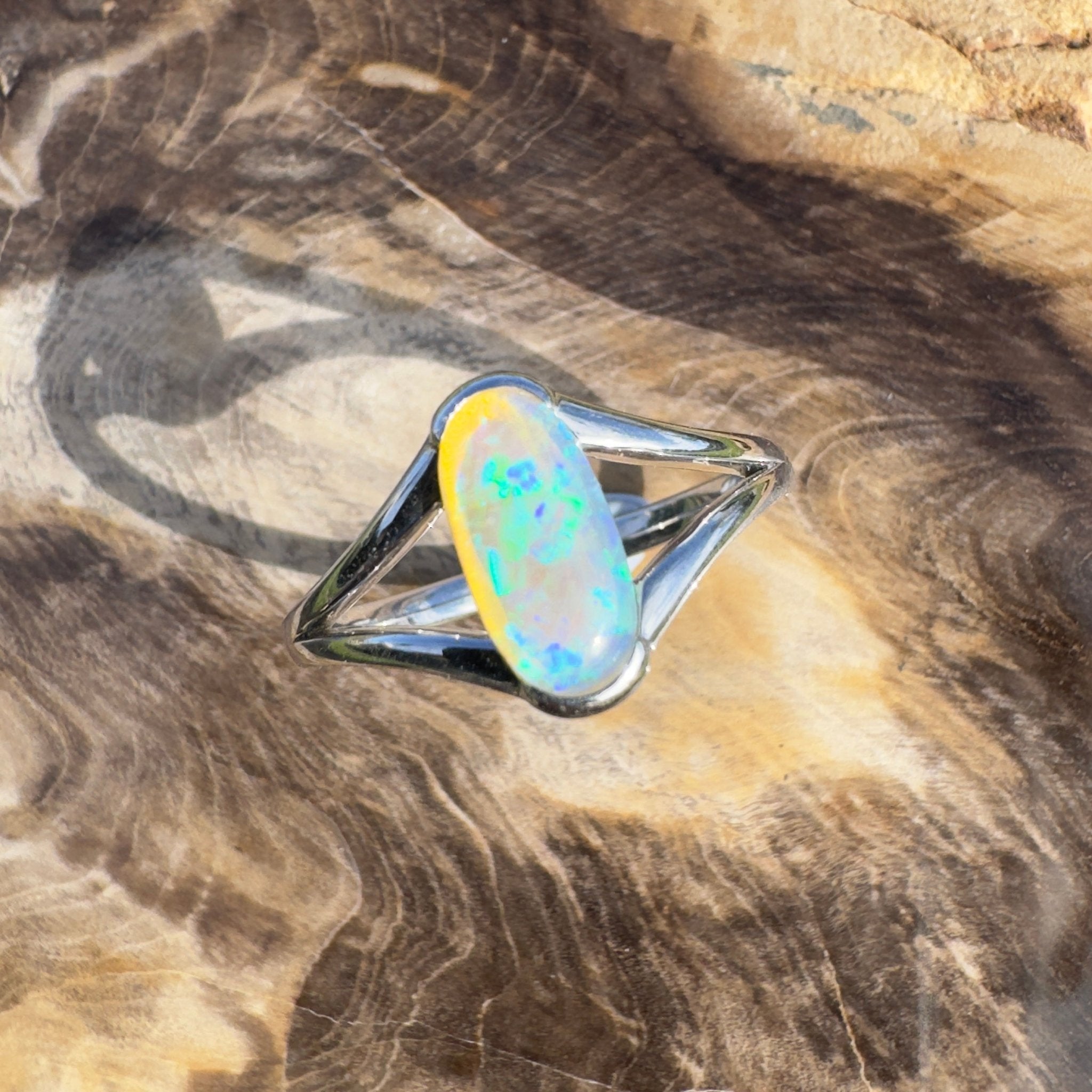 Coral Sea Dreaming ~ 0.8ct Solid Coober Pedy Crystal Opal 925 Sterling Silver Ring