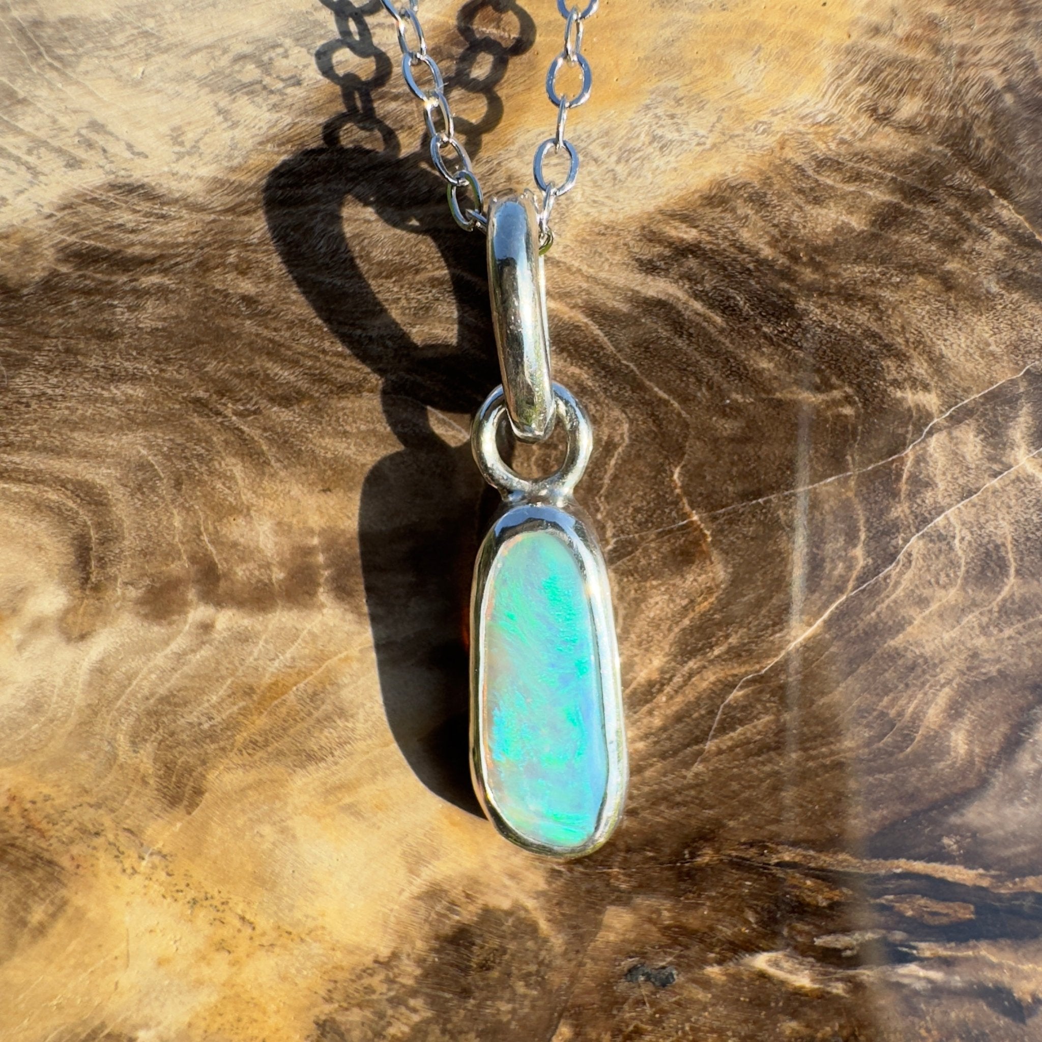 Cowrie Point Tide – 1ct Solid Lightning Ridge Opal 925 Sterling Silver Pendant Necklace