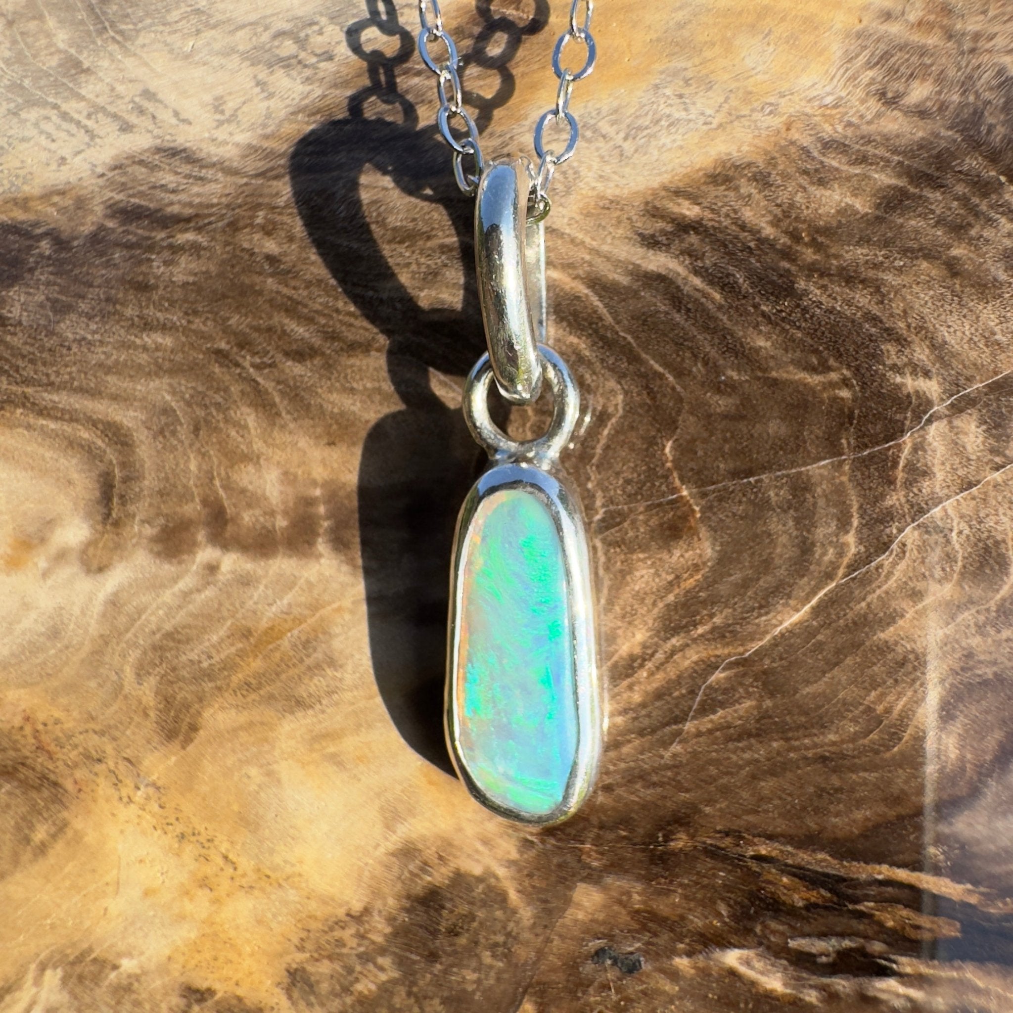 Cowrie Point Tide – 1ct Solid Lightning Ridge Opal 925 Sterling Silver Pendant Necklace