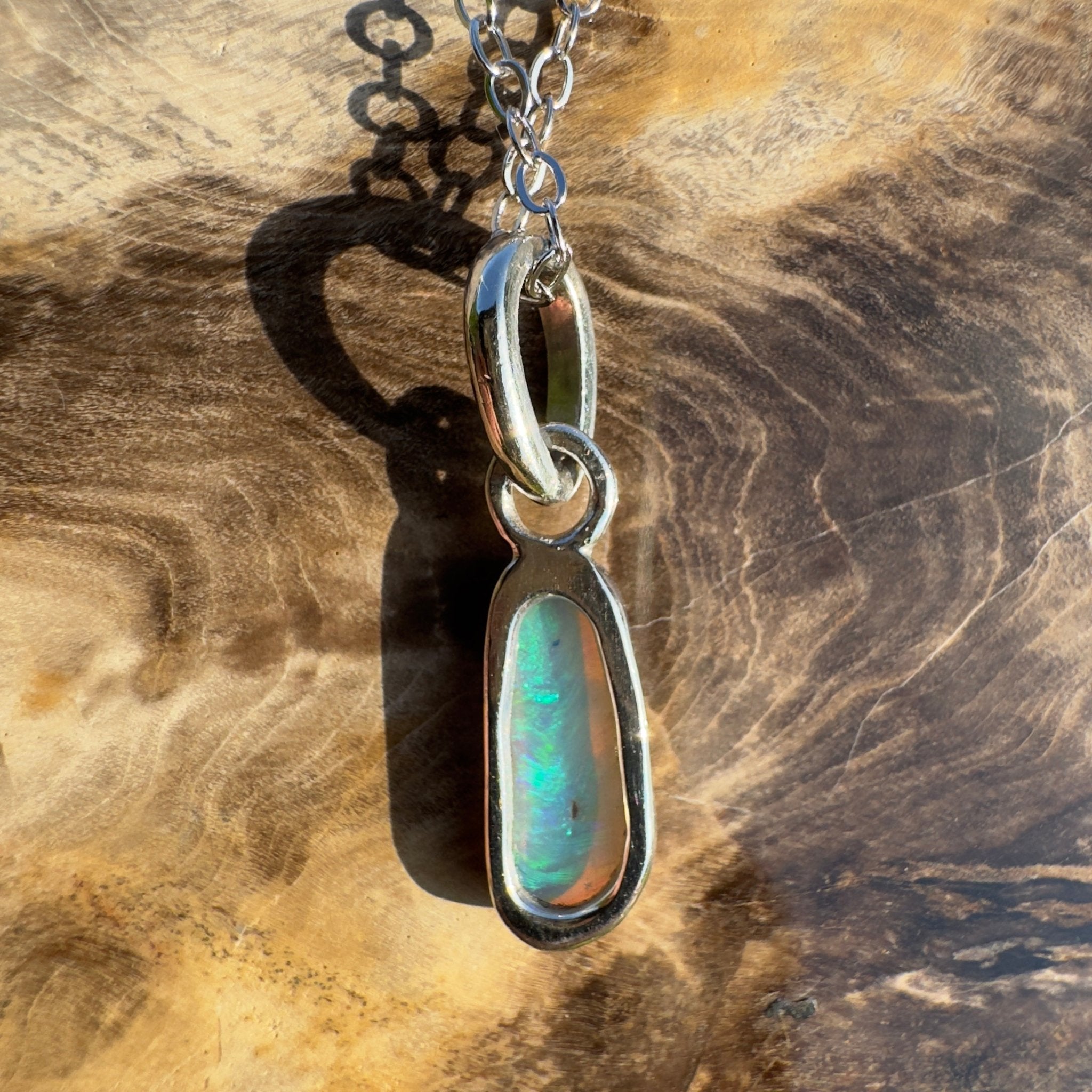 Cowrie Point Tide – 1ct Solid Lightning Ridge Opal 925 Sterling Silver Pendant Necklace