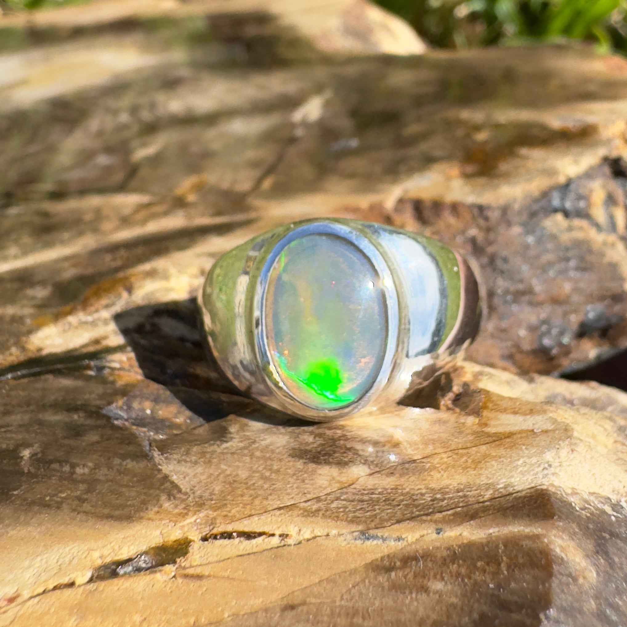 Daintree Current ~ 1ct Solid Lightning Ridge Dark Crystal Opal 925 Silver Ring