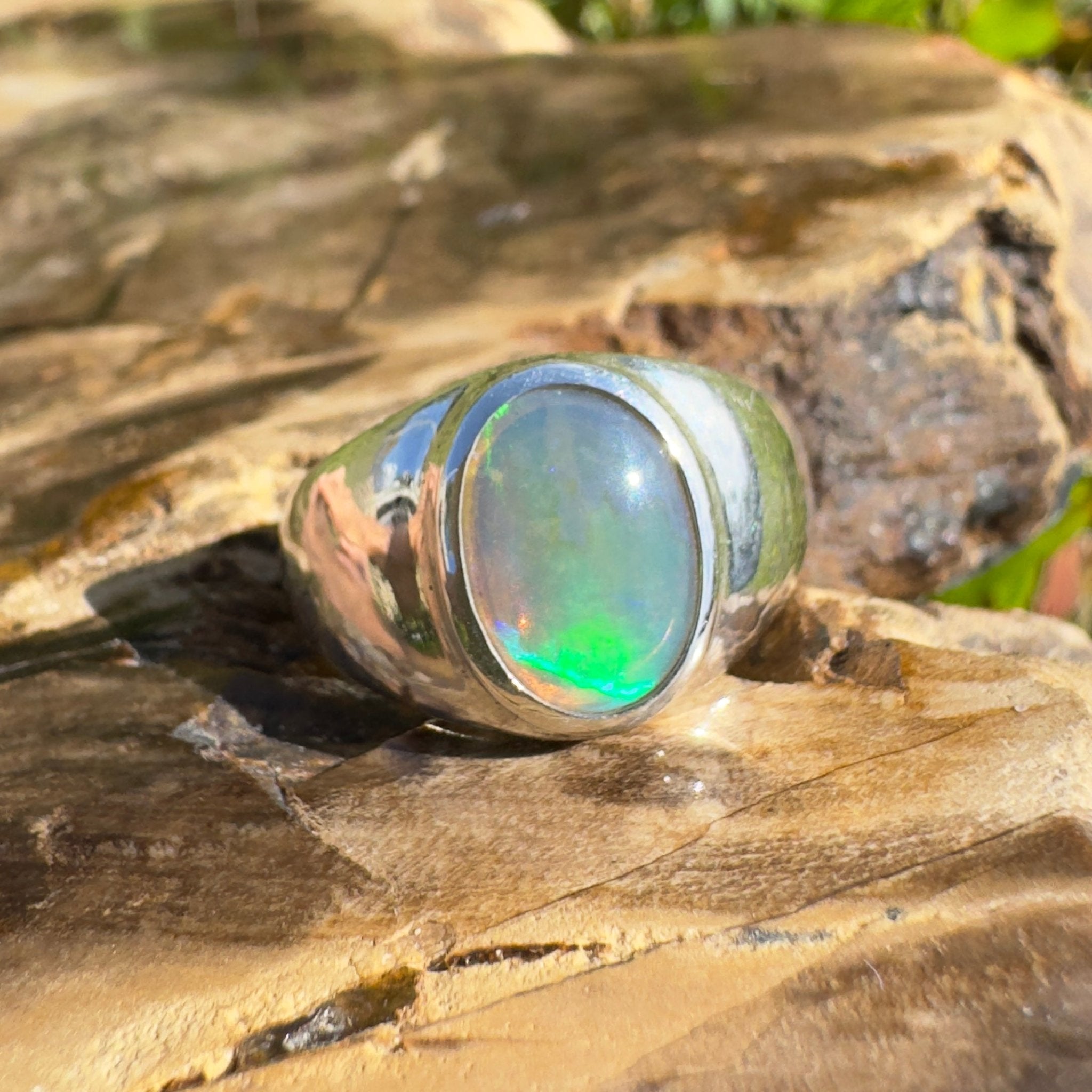 Daintree Current ~ 1ct Solid Lightning Ridge Dark Crystal Opal 925 Silver Ring