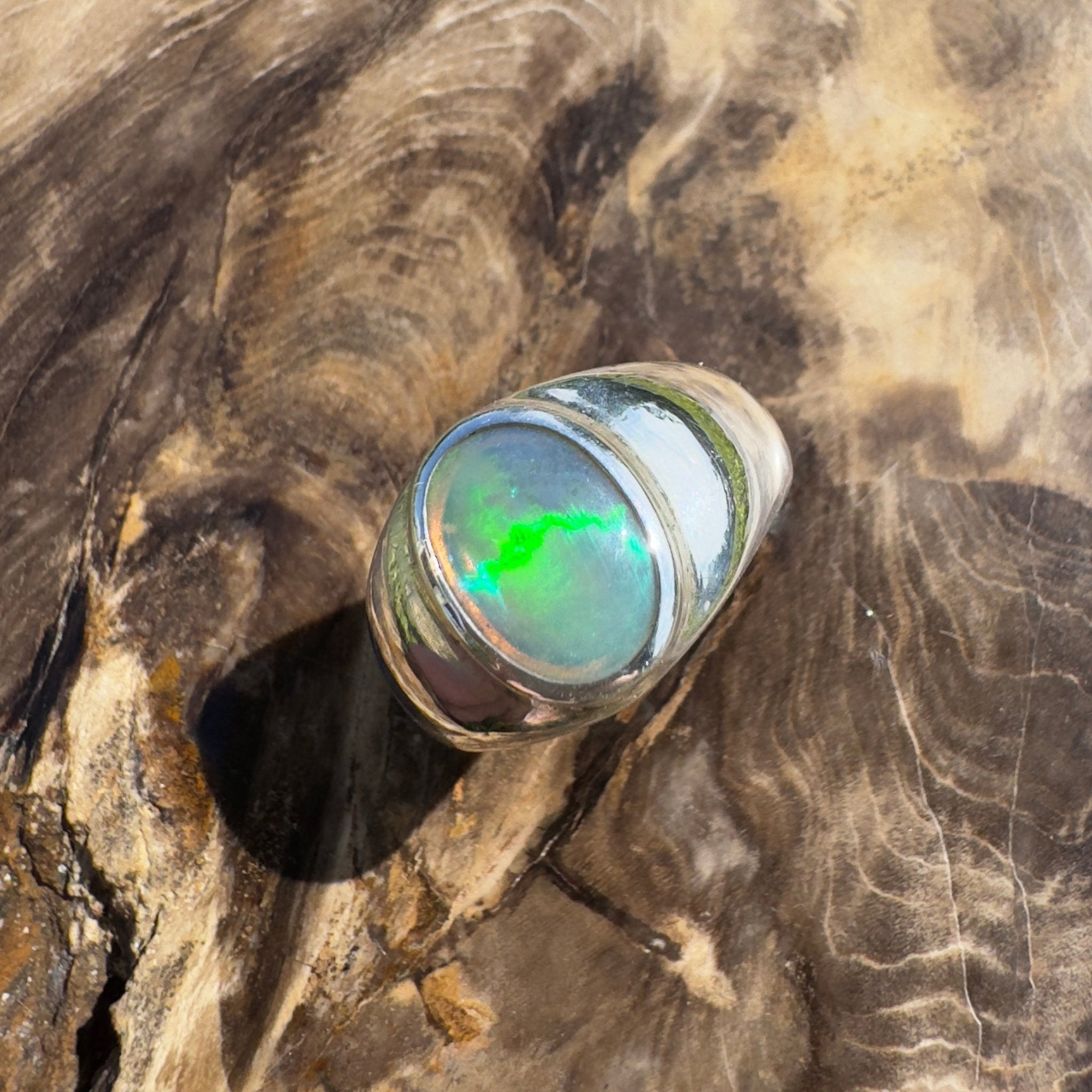 Daintree Current ~ 1ct Solid Lightning Ridge Dark Crystal Opal 925 Silver Ring