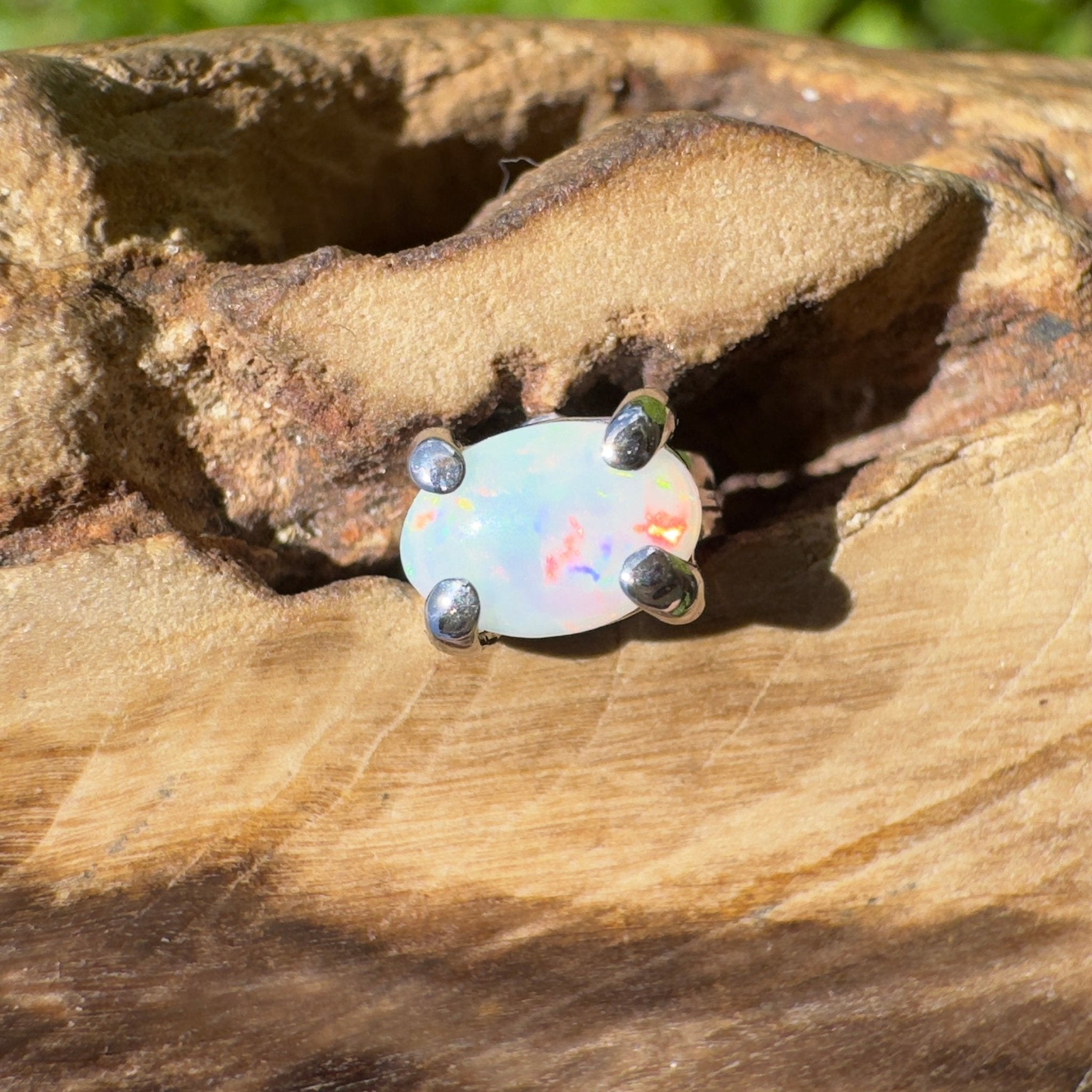 Desert Petal ~ 0.3ct Coober Pedy Opal 925 Silver Single Earring