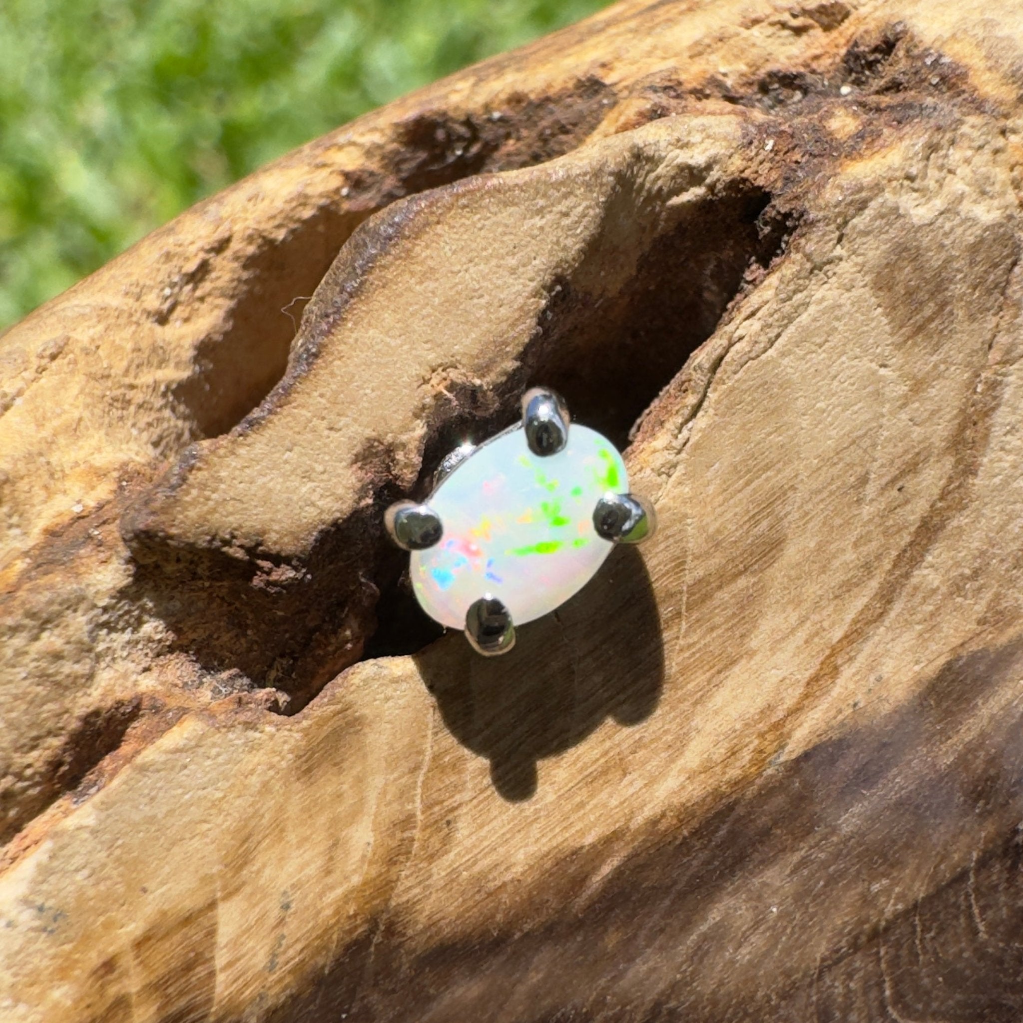 Desert Petal ~ 0.3ct Coober Pedy Opal 925 Silver Single Earring