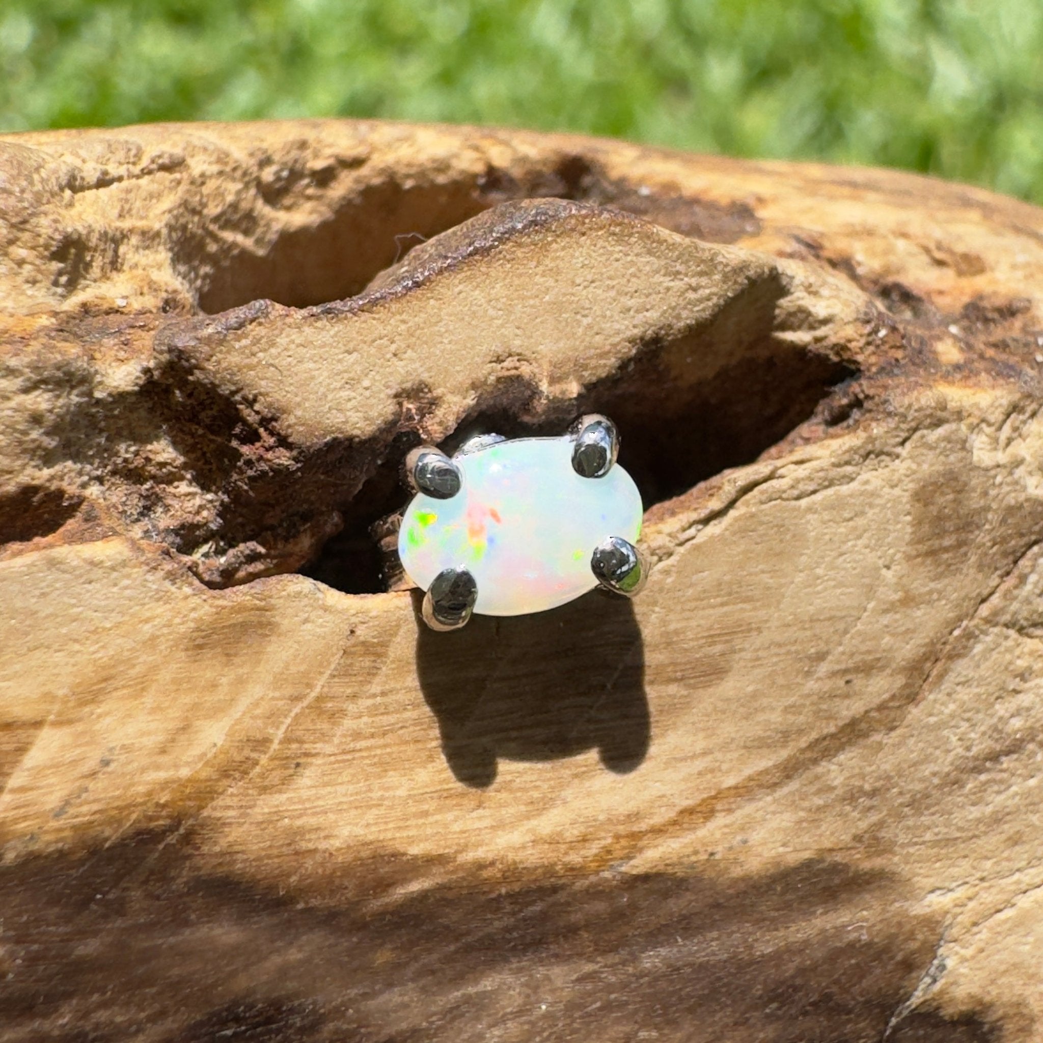 Desert Petal ~ 0.3ct Coober Pedy Opal 925 Silver Single Earring