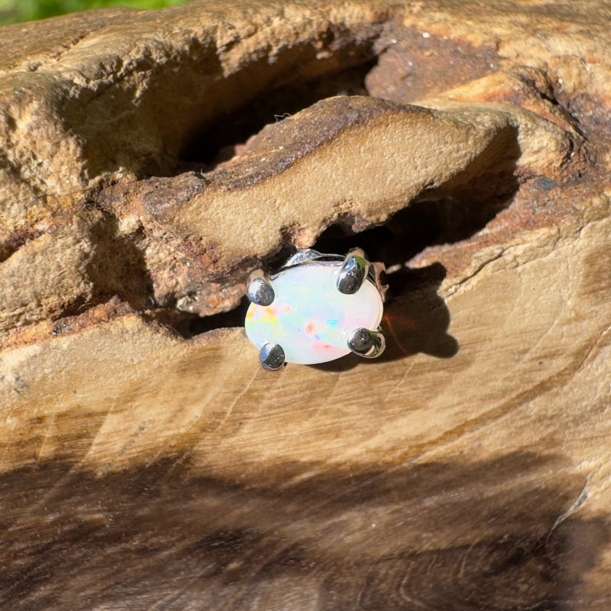Desert Petal ~ 0.3ct Coober Pedy Opal 925 Silver Single Earring