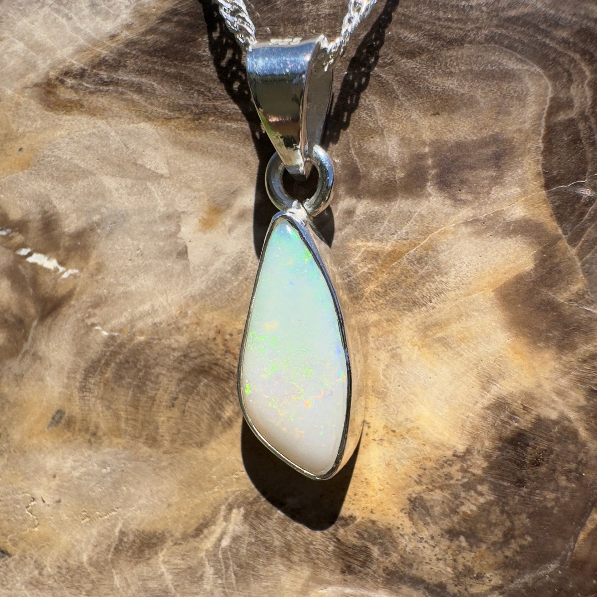 Durack Emberwave – 2.5ct Coober Pedy Opal Pendant