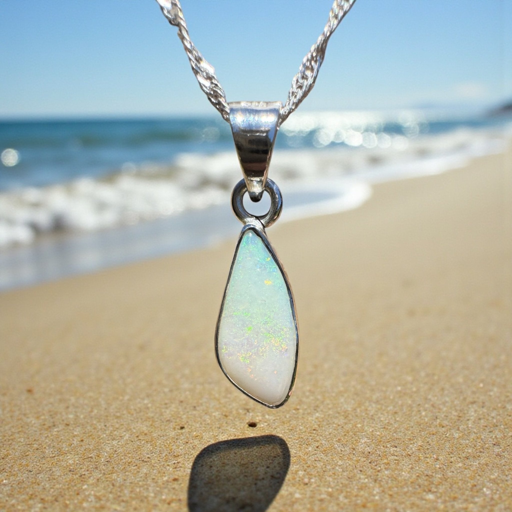 Durack Emberwave – 2.5ct Coober Pedy Opal Pendant