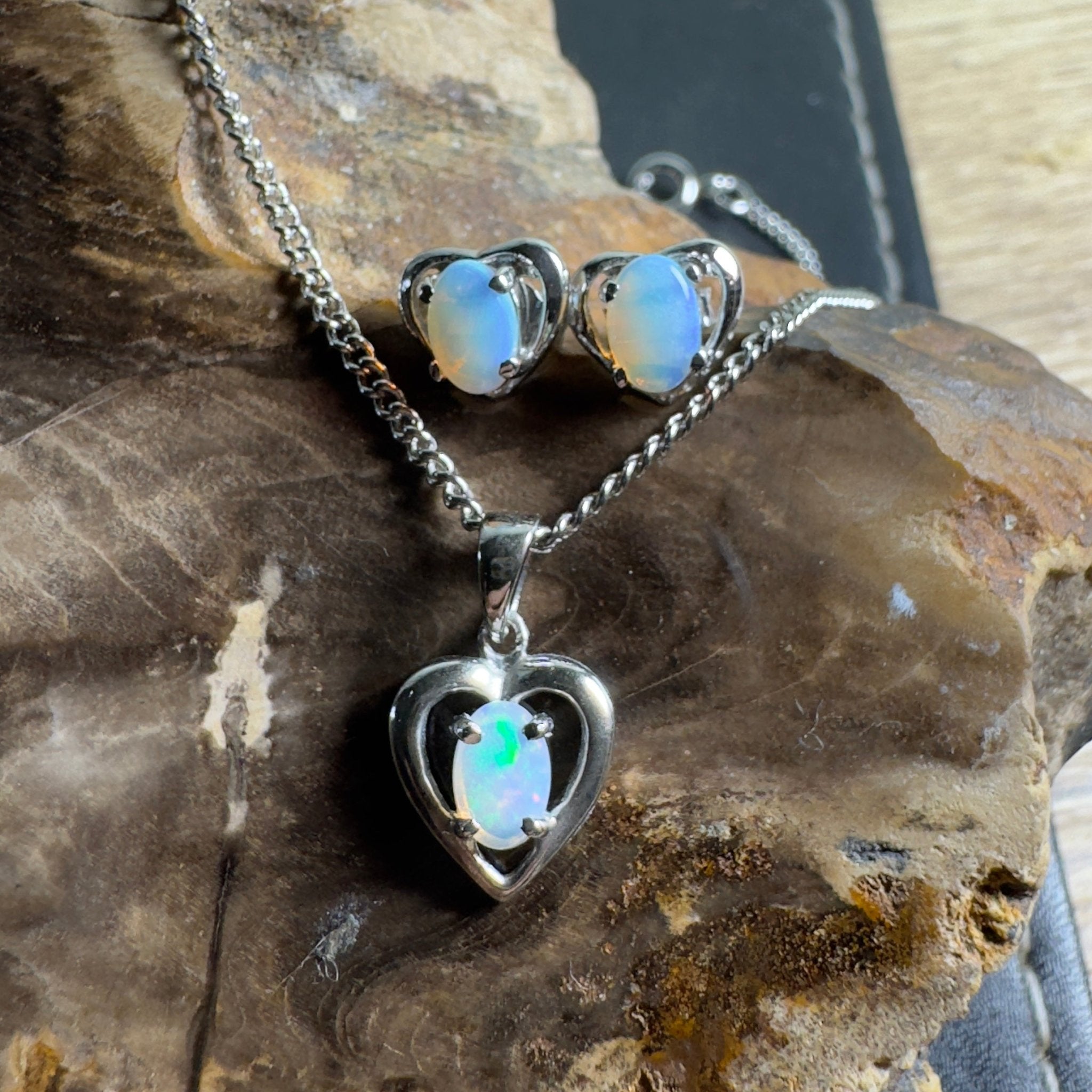 Endless Blue - 1.2ct Lightning Ridge Opal 925 Silver Earrings and Pendant set