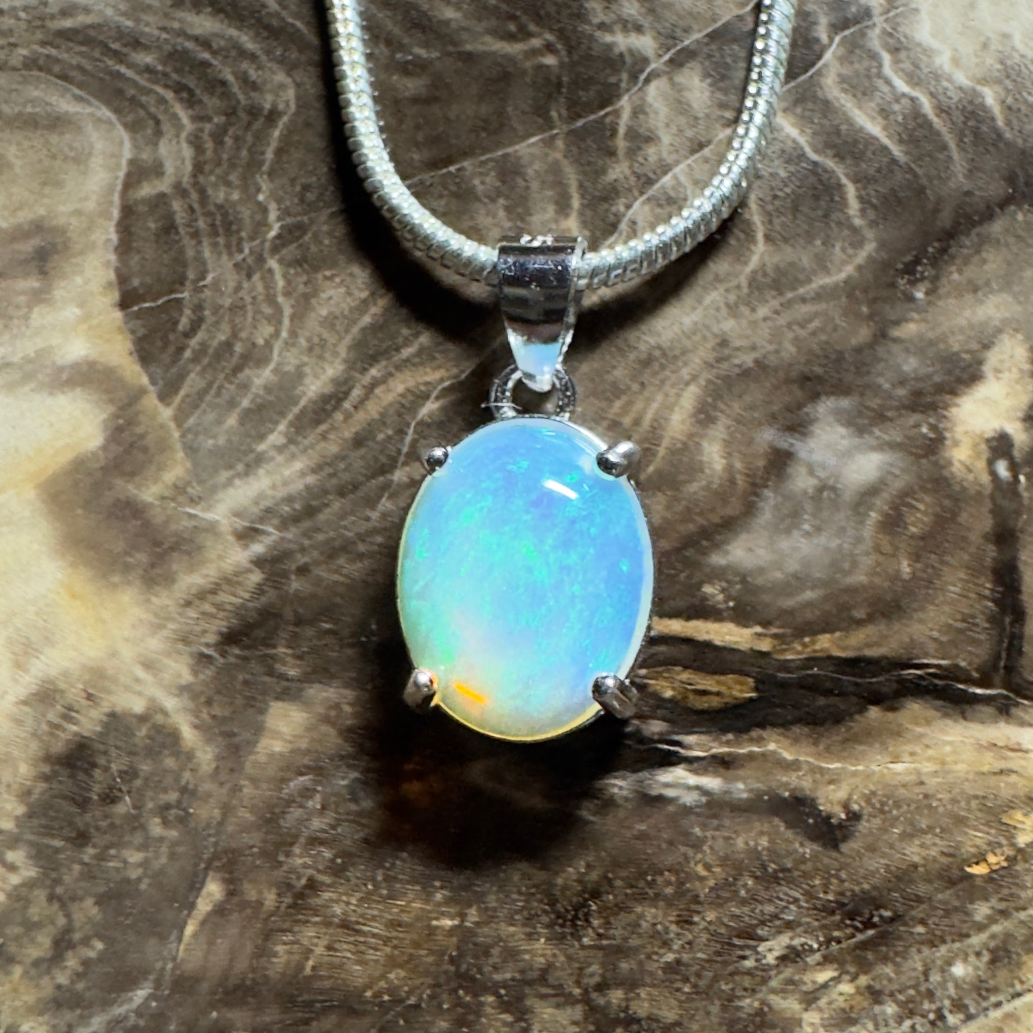 Esperance Azure ~ 1.2ct Lightning Ridge Crystal Opal 925 Silver Pendant