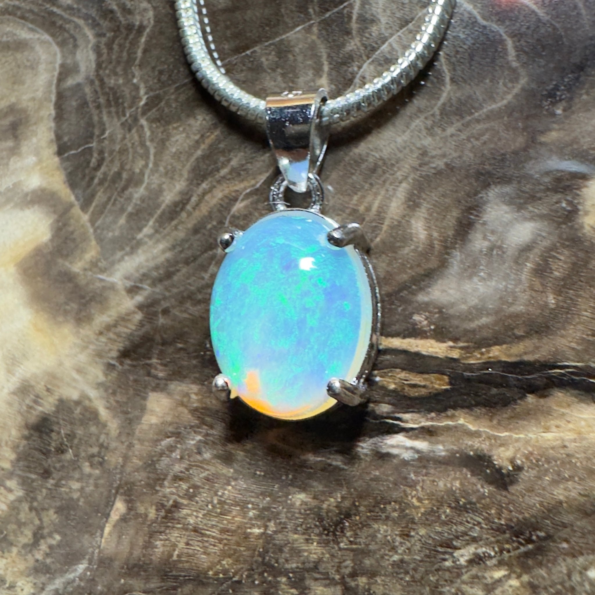 Esperance Azure ~ 1.2ct Lightning Ridge Crystal Opal 925 Silver Pendant