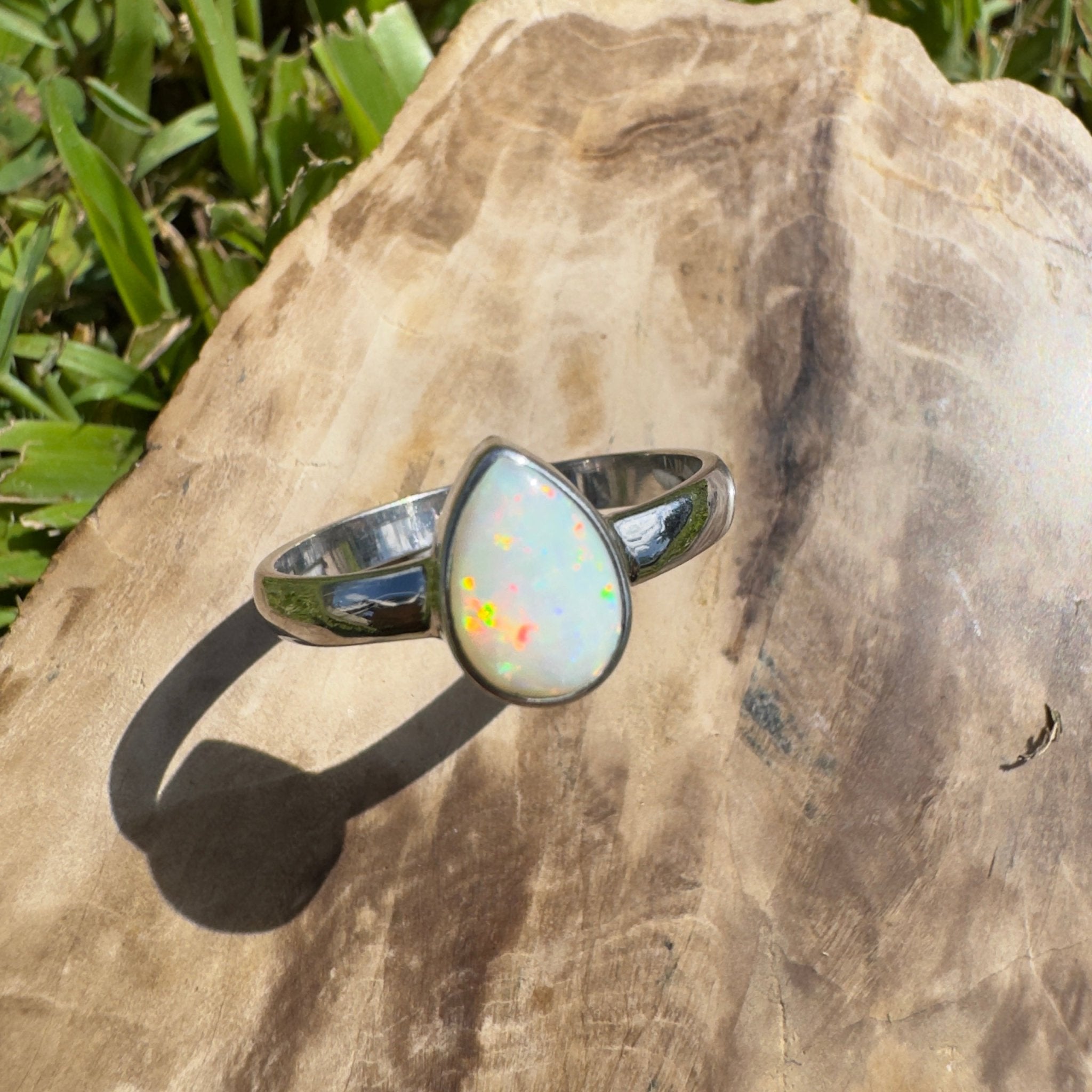 Esperance Coast Spectrum Tide – 1.1ct Solid Lightning Ridge Opal 925 Sterling Silver Ring