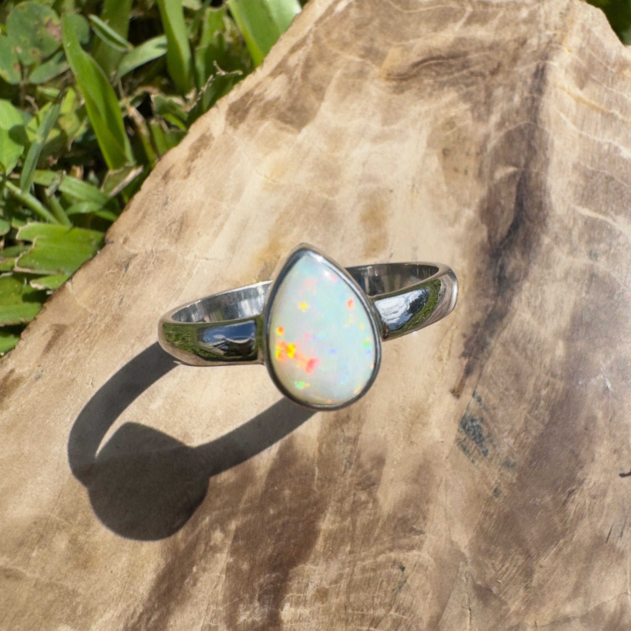 Esperance Coast Spectrum Tide – 1.1ct Solid Lightning Ridge Opal 925 Sterling Silver Ring