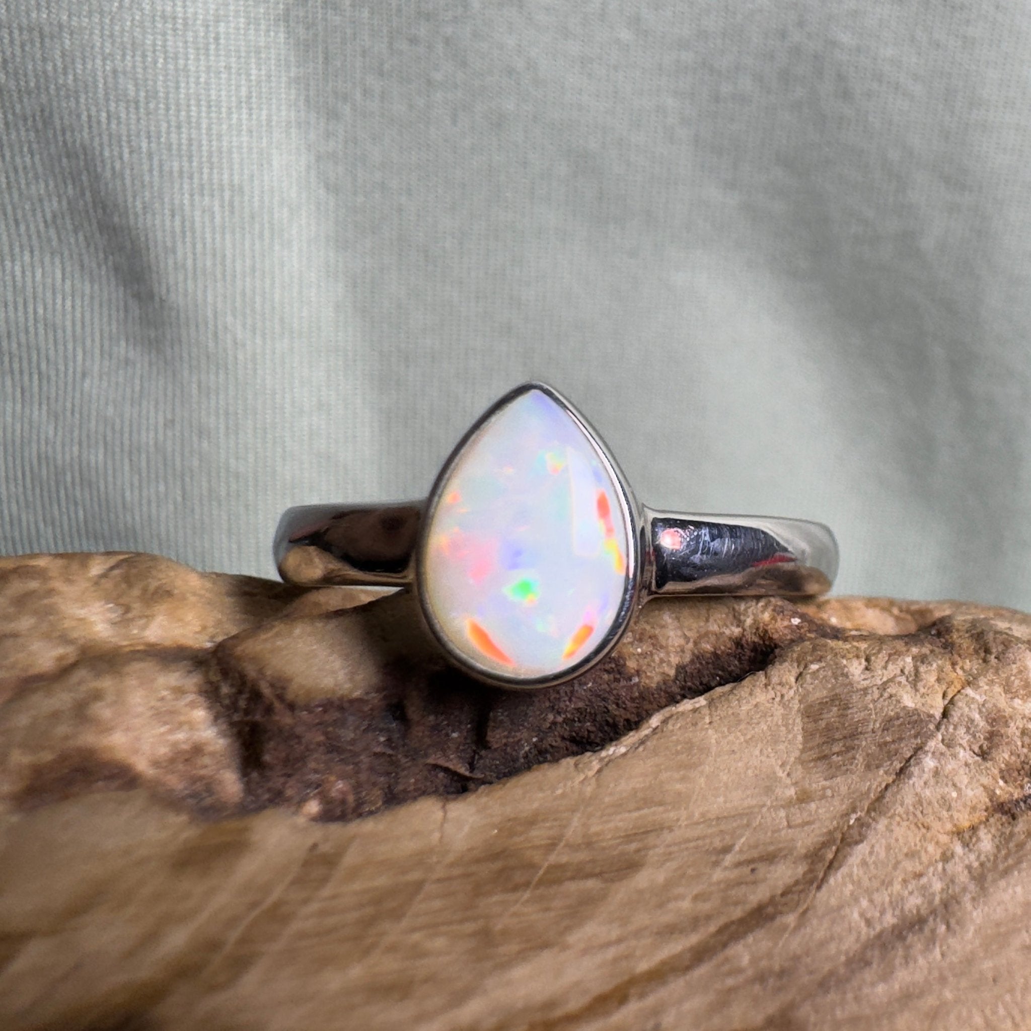 Esperance Coast Spectrum Tide – 1.1ct Solid Lightning Ridge Opal 925 Sterling Silver Ring