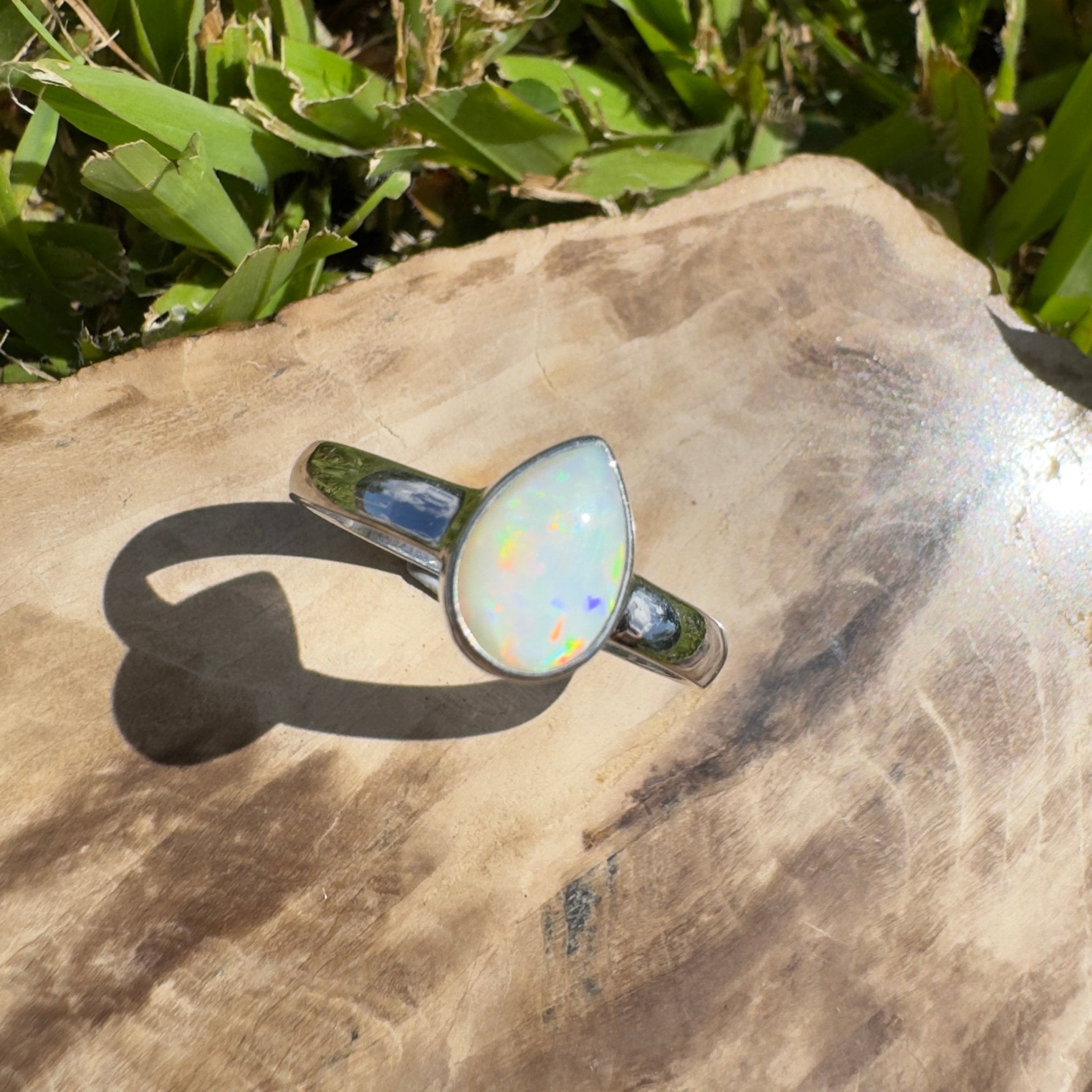 Esperance Coast Spectrum Tide – 1.1ct Solid Lightning Ridge Opal 925 Sterling Silver Ring