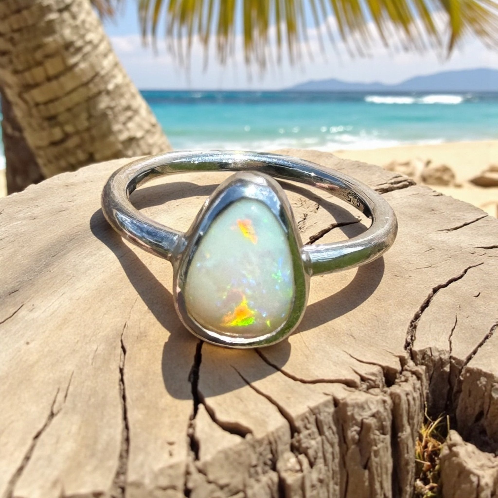 Glasshouse Flame ~ 0.9ct Solid Coober Pedy Light Opal 925 Sterling Silver Ring