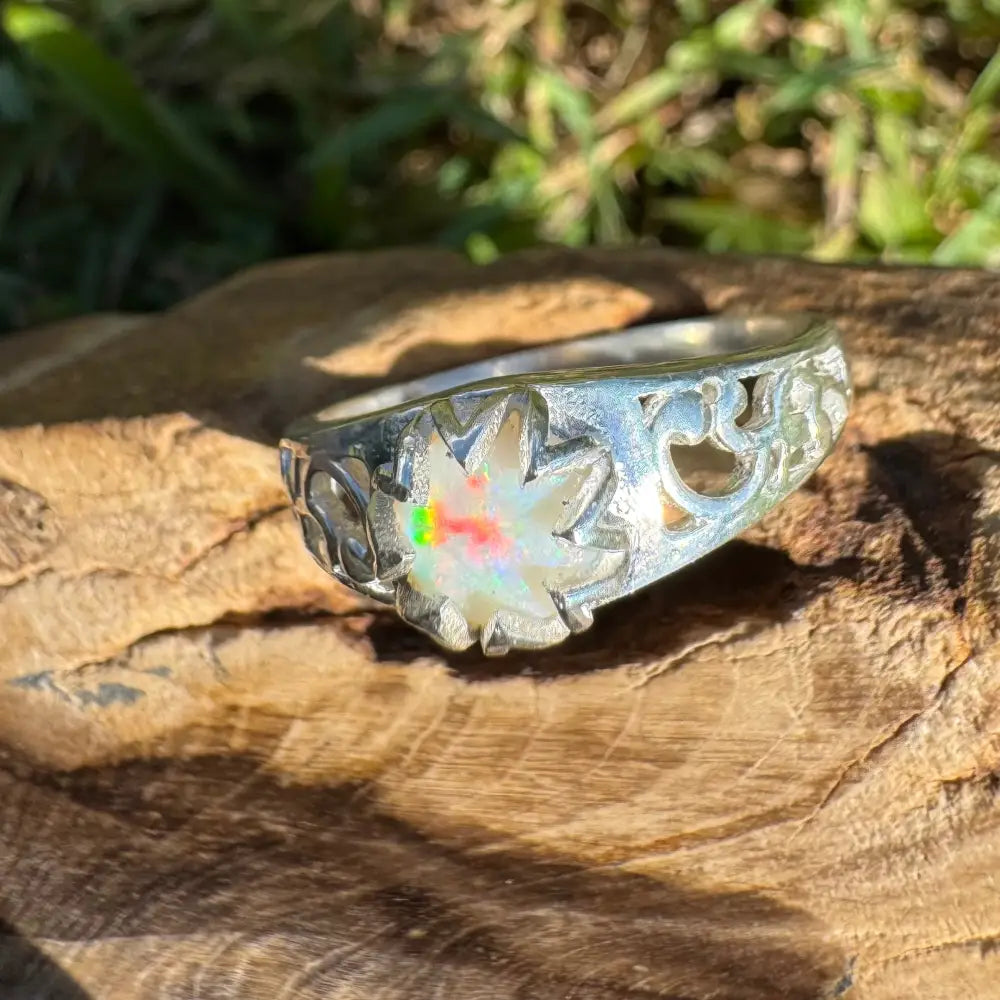 Silver ring with a vibrant 0.9ct Coober Pedy opal gemstone from the Golden Sands collection