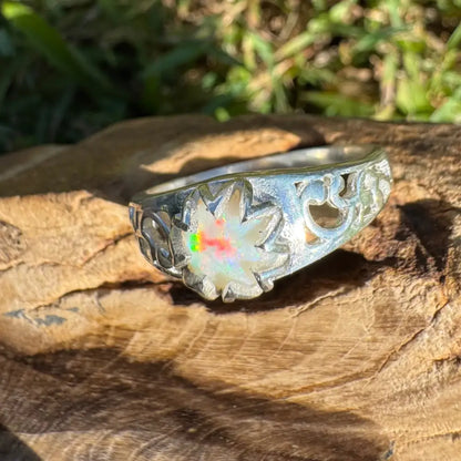 Silver ring with a vibrant 0.9ct Coober Pedy opal gemstone from the Golden Sands collection
