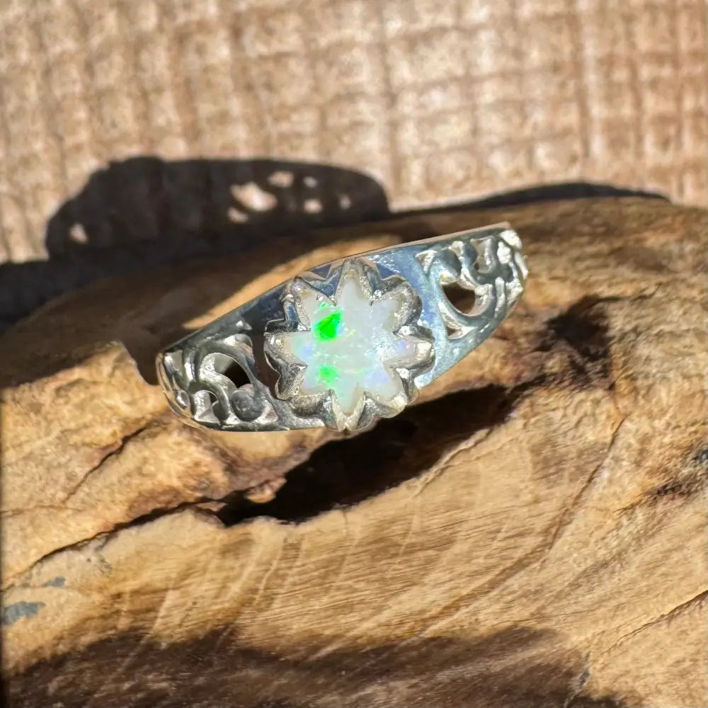 Silver ring featuring a 0.9ct Coober Pedy opal gemstone from Golden Sands collection